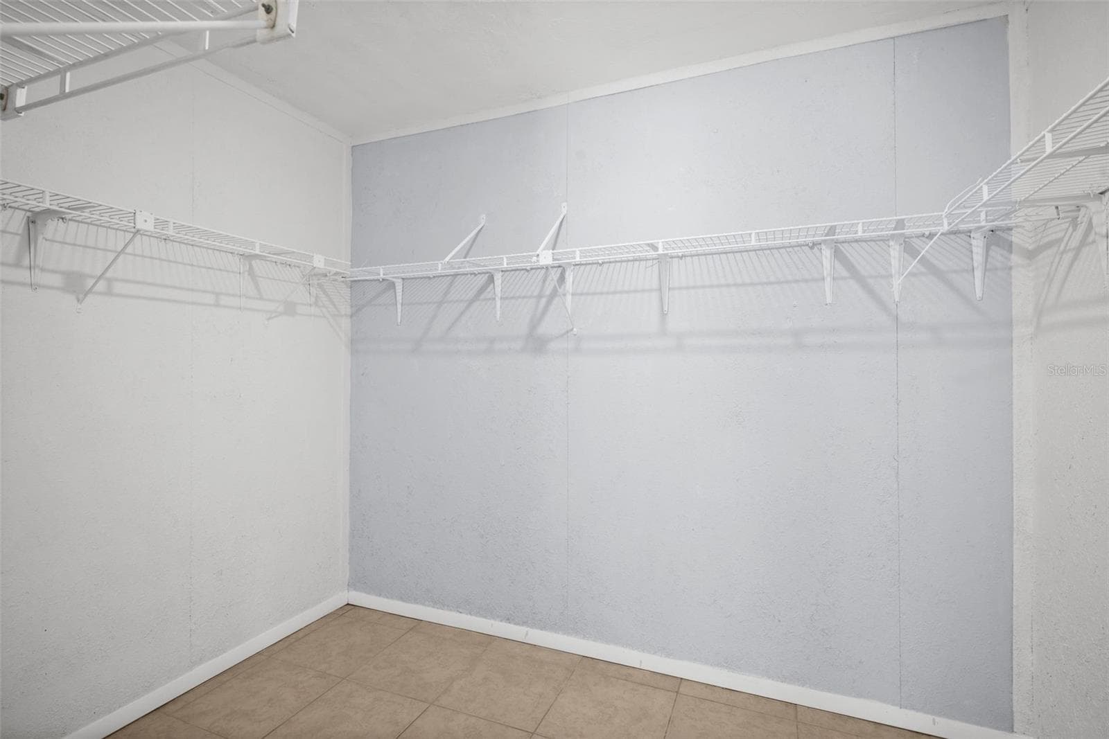 Walk in Closet - 504 BAMBOO CT, TARPON SPRINGS