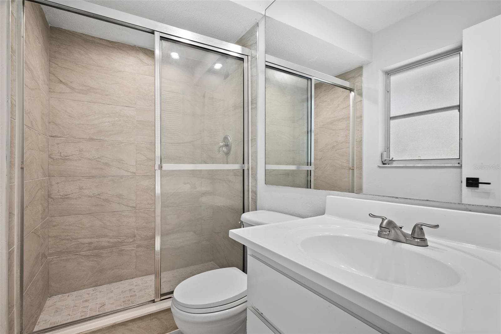 Bathroom #2 - 504 BAMBOO CT, TARPON SPRINGS