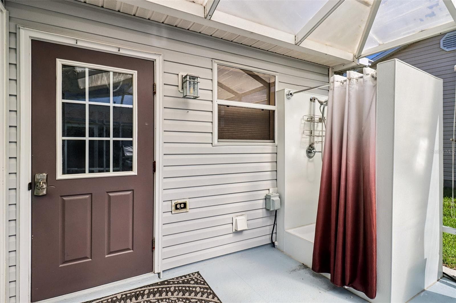 Outdoor Shower - 2844 PLAINRIDGE LOOP, THE VILLAGES