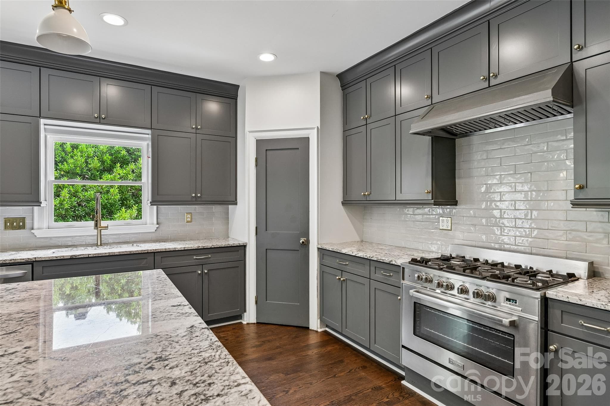 Single Family Residence at 5609 Camilla Drive, Charlotte, photo 24 of 48
