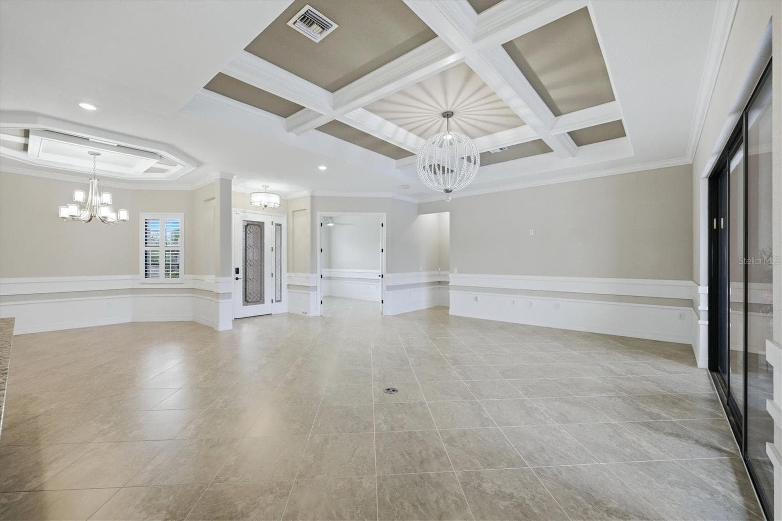 Single Family Residence at 13652 CLASSICO CT, VENICE, photo 9 of 56