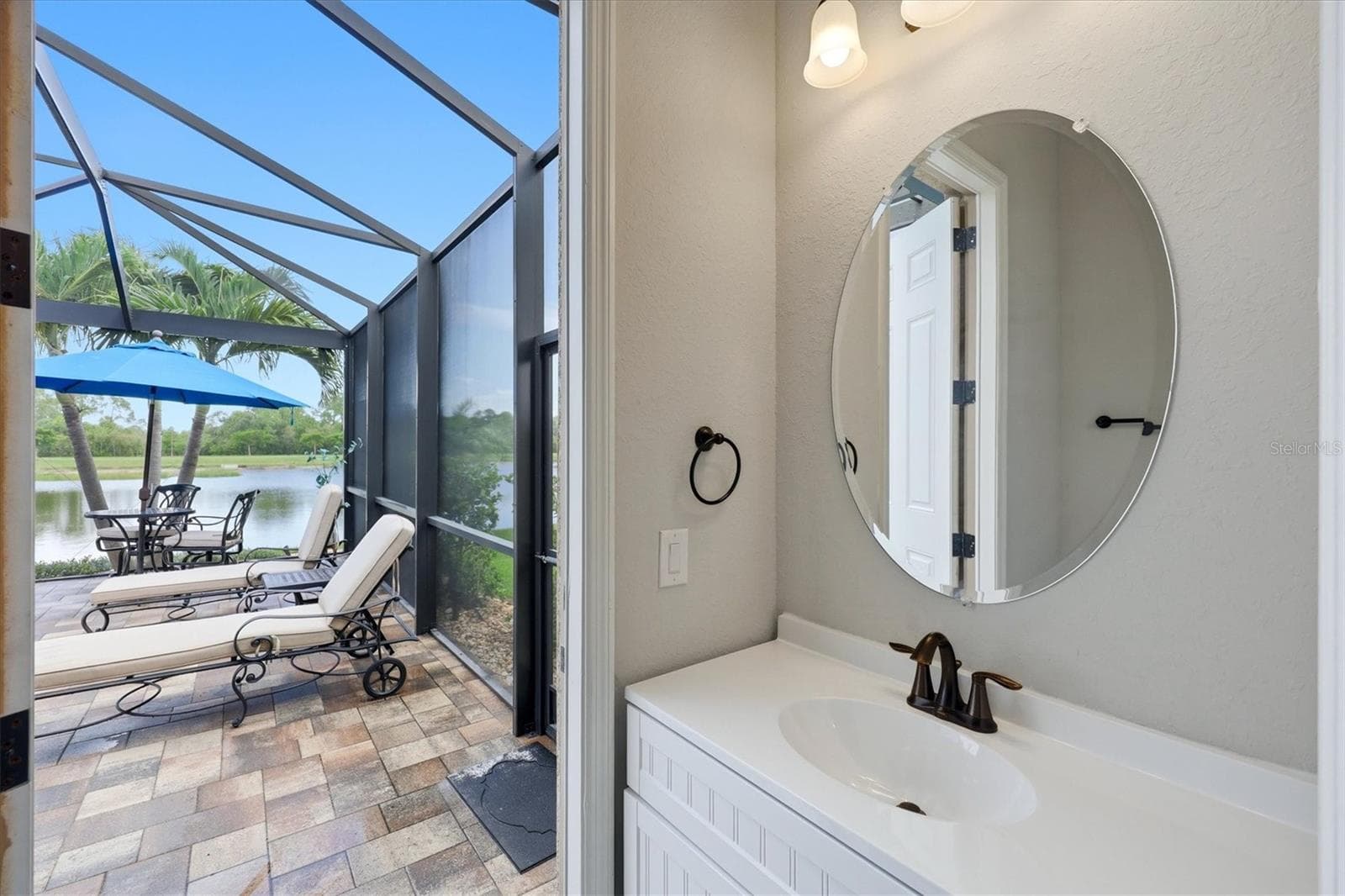 Single Family Residence at 13652 CLASSICO CT, VENICE, photo 27 of 56