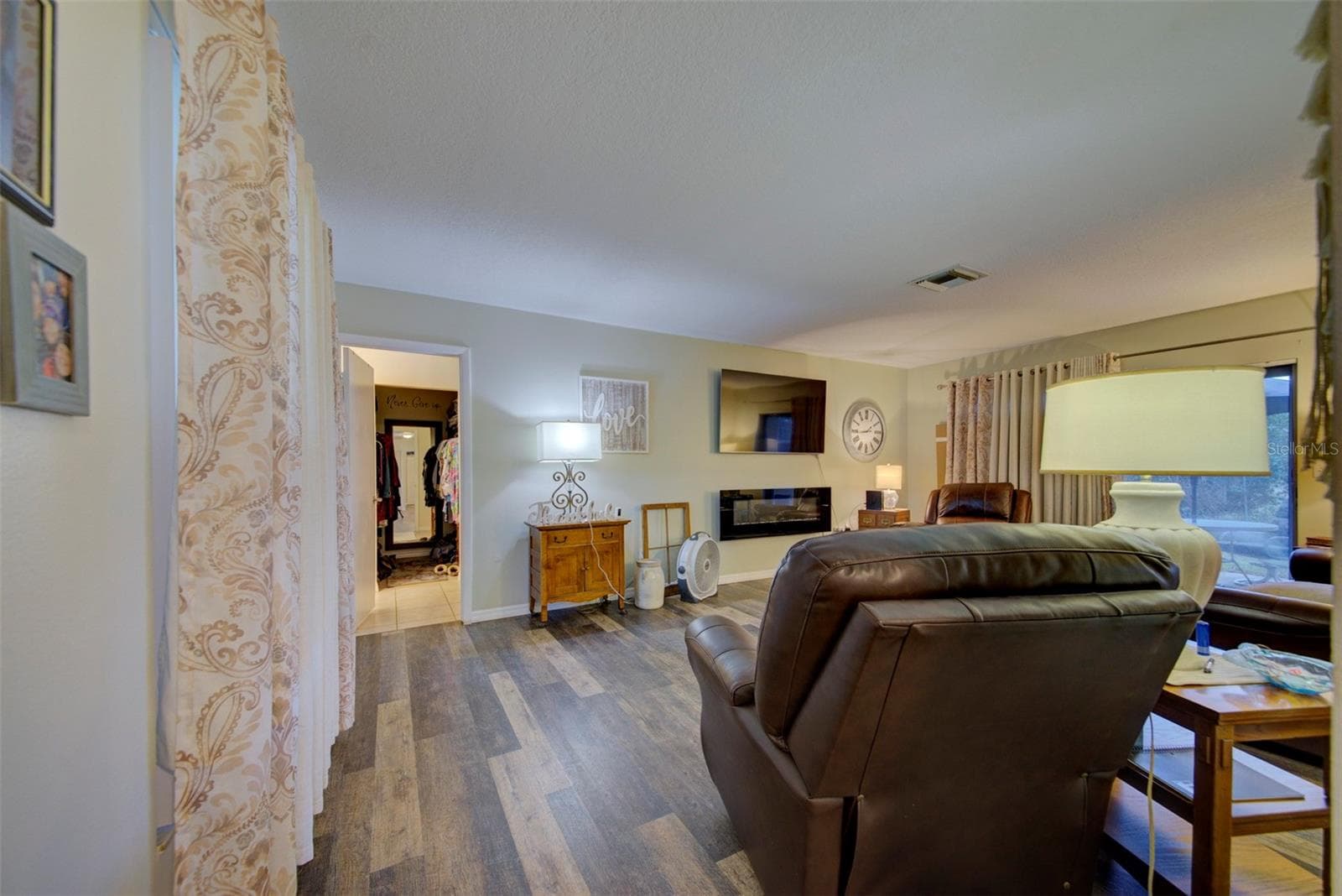 Single Family Residence at 4441 CHAMBER CT, SPRING HILL, photo 14 of 40