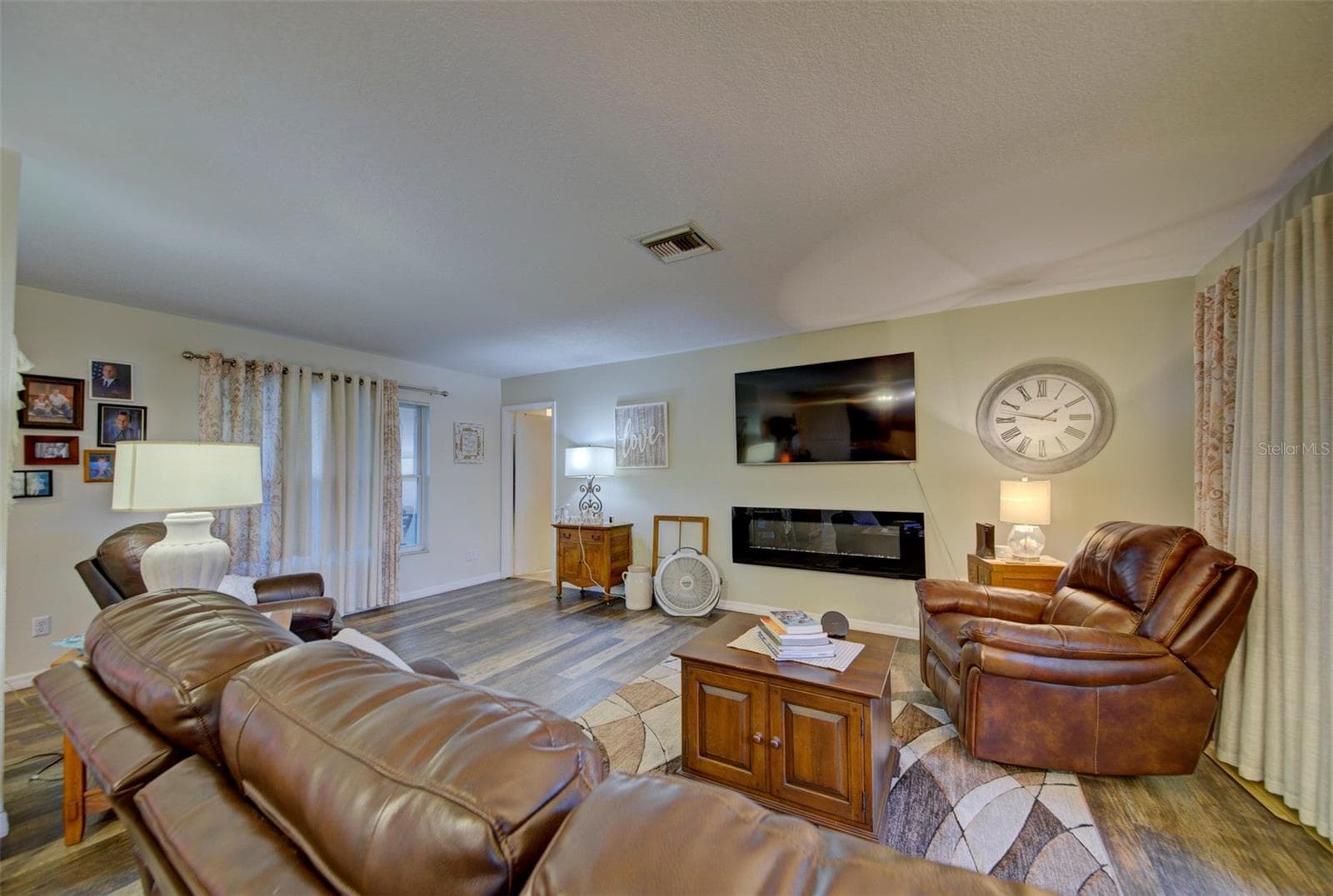 Single Family Residence at 4441 CHAMBER CT, SPRING HILL, photo 16 of 40