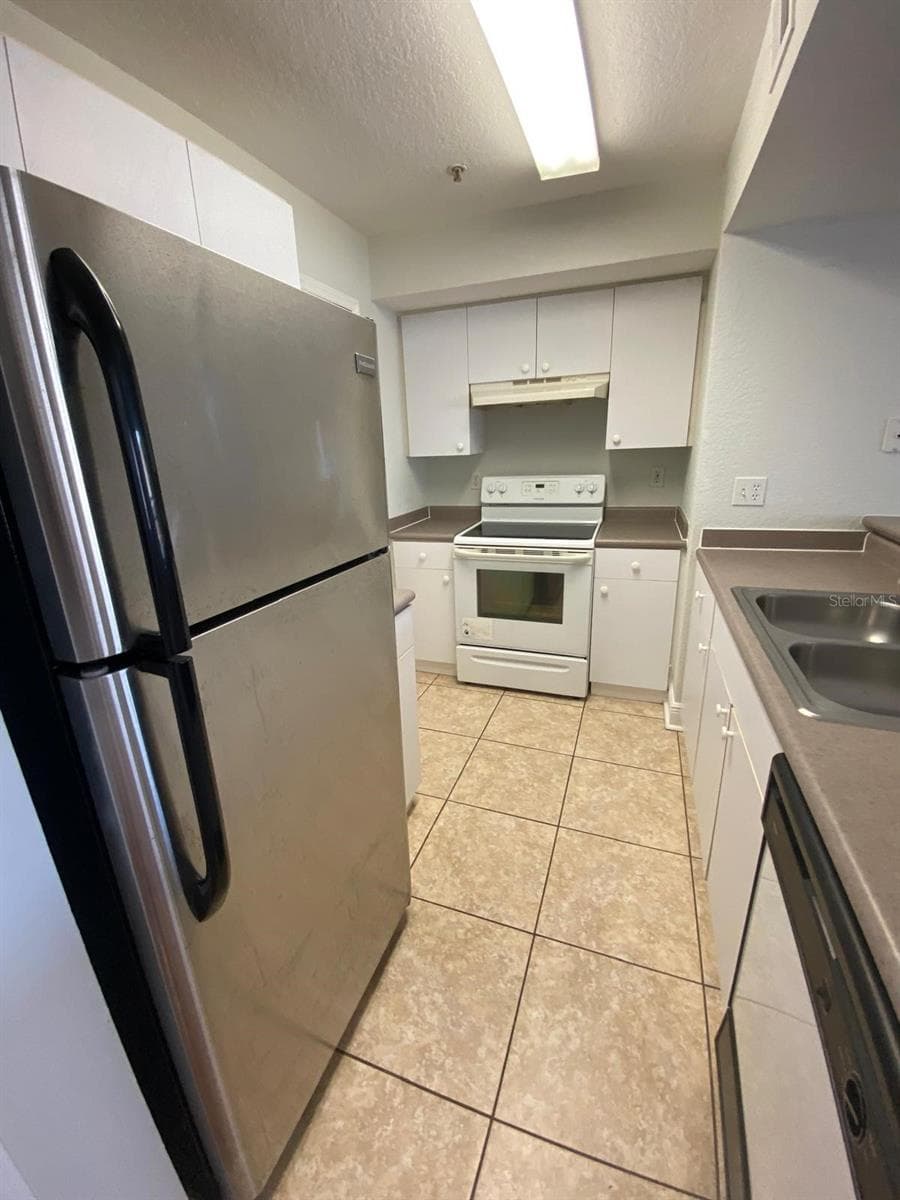 Kitche - 2336 MID TOWN TER #932, ORLANDO