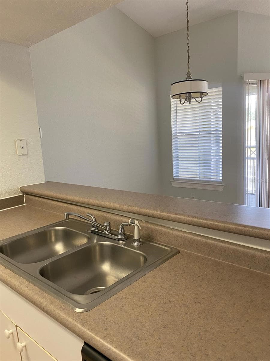 Kitchen - 2336 MID TOWN TER #932, ORLANDO
