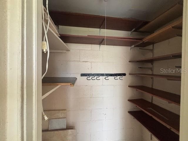 Condominium at 510 ORANGE DR #20, ALTAMONTE SPRINGS, photo 35 of 44