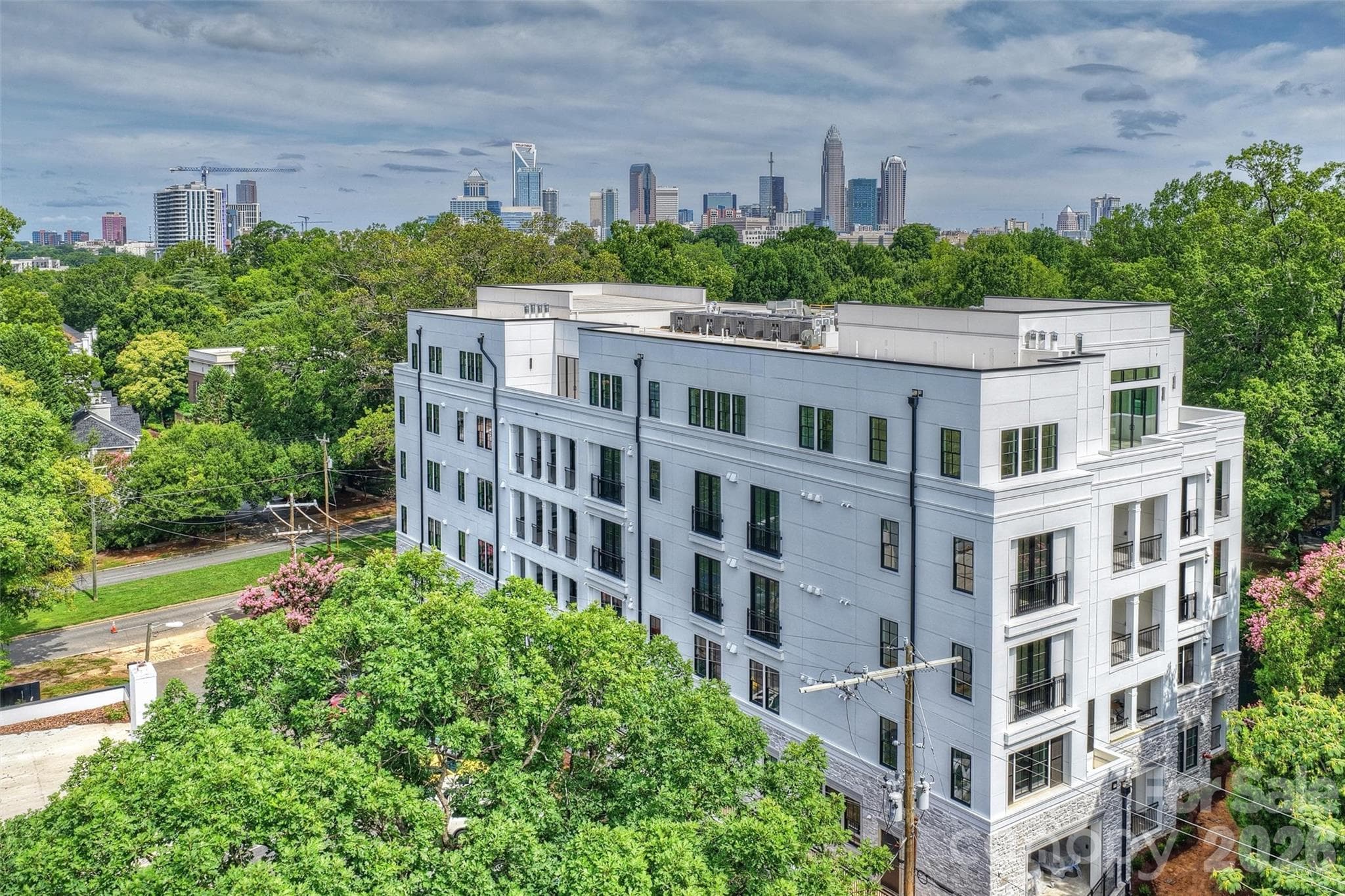 Condominium at 409 Queens Road, Charlotte, photo 2 of 47