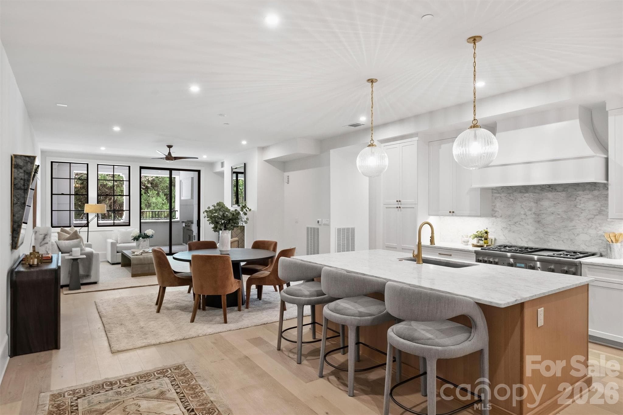 Condominium at 409 Queens Road, Charlotte, photo 4 of 47