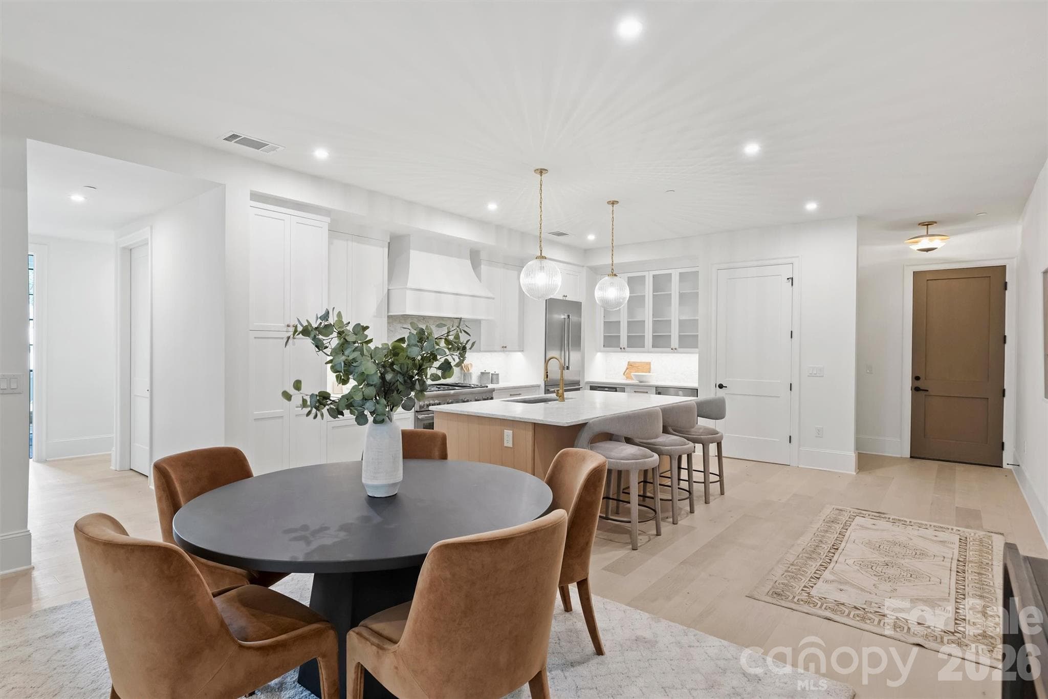 Condominium at 409 Queens Road, Charlotte, photo 6 of 47