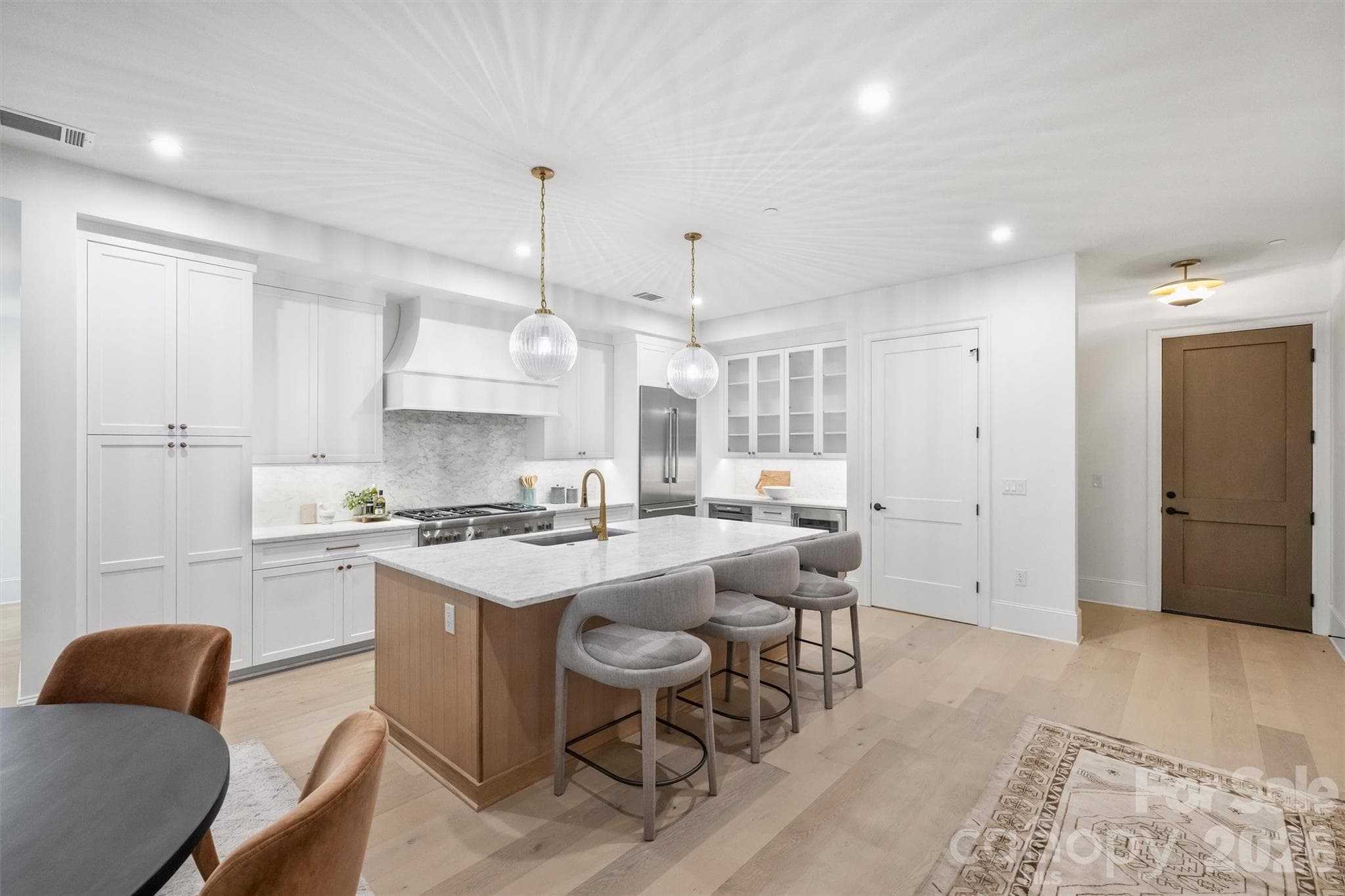 Condominium at 409 Queens Road, Charlotte, photo 7 of 47