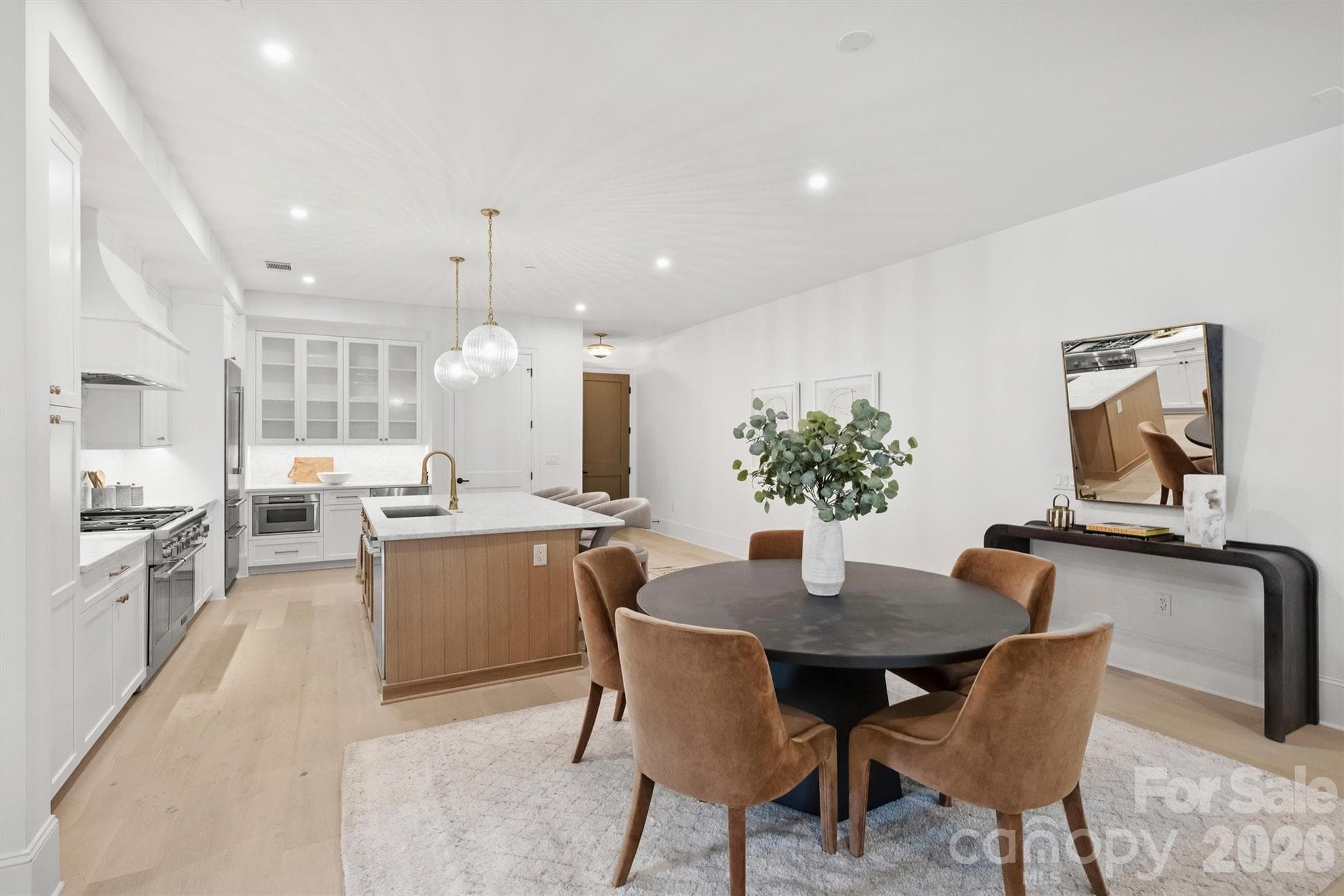 Condominium at 409 Queens Road, Charlotte, photo 10 of 47
