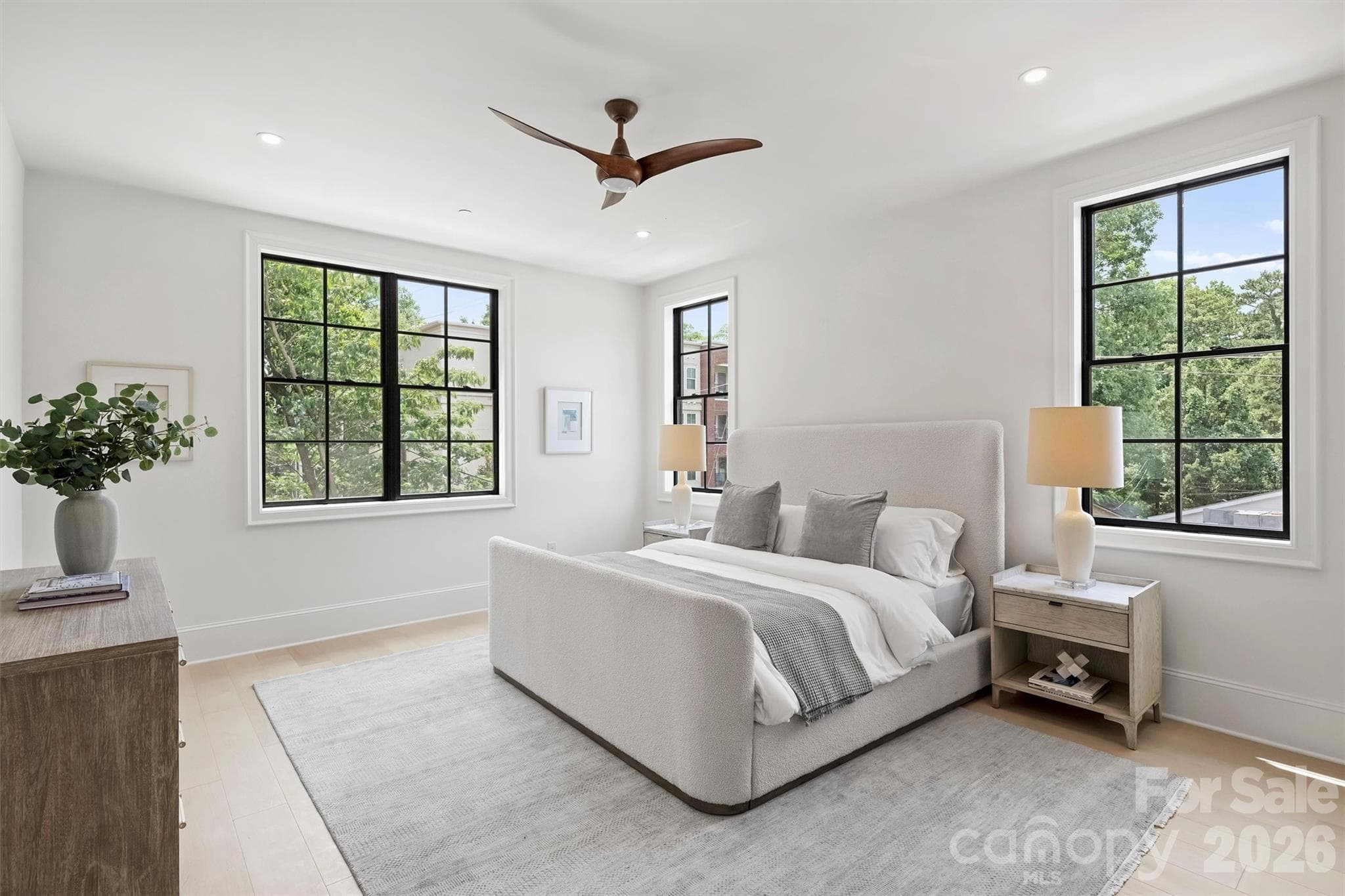 Condominium at 409 Queens Road, Charlotte, photo 18 of 47