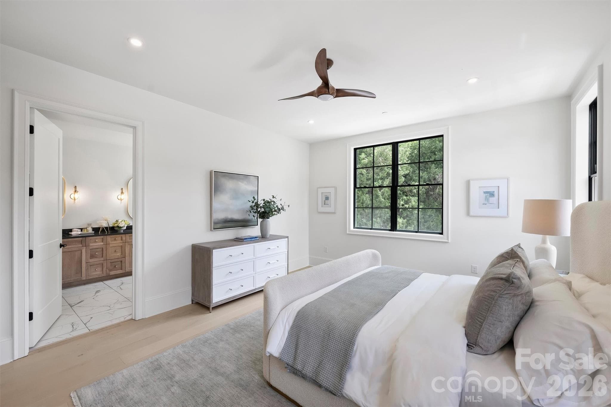 Condominium at 409 Queens Road, Charlotte, photo 19 of 47