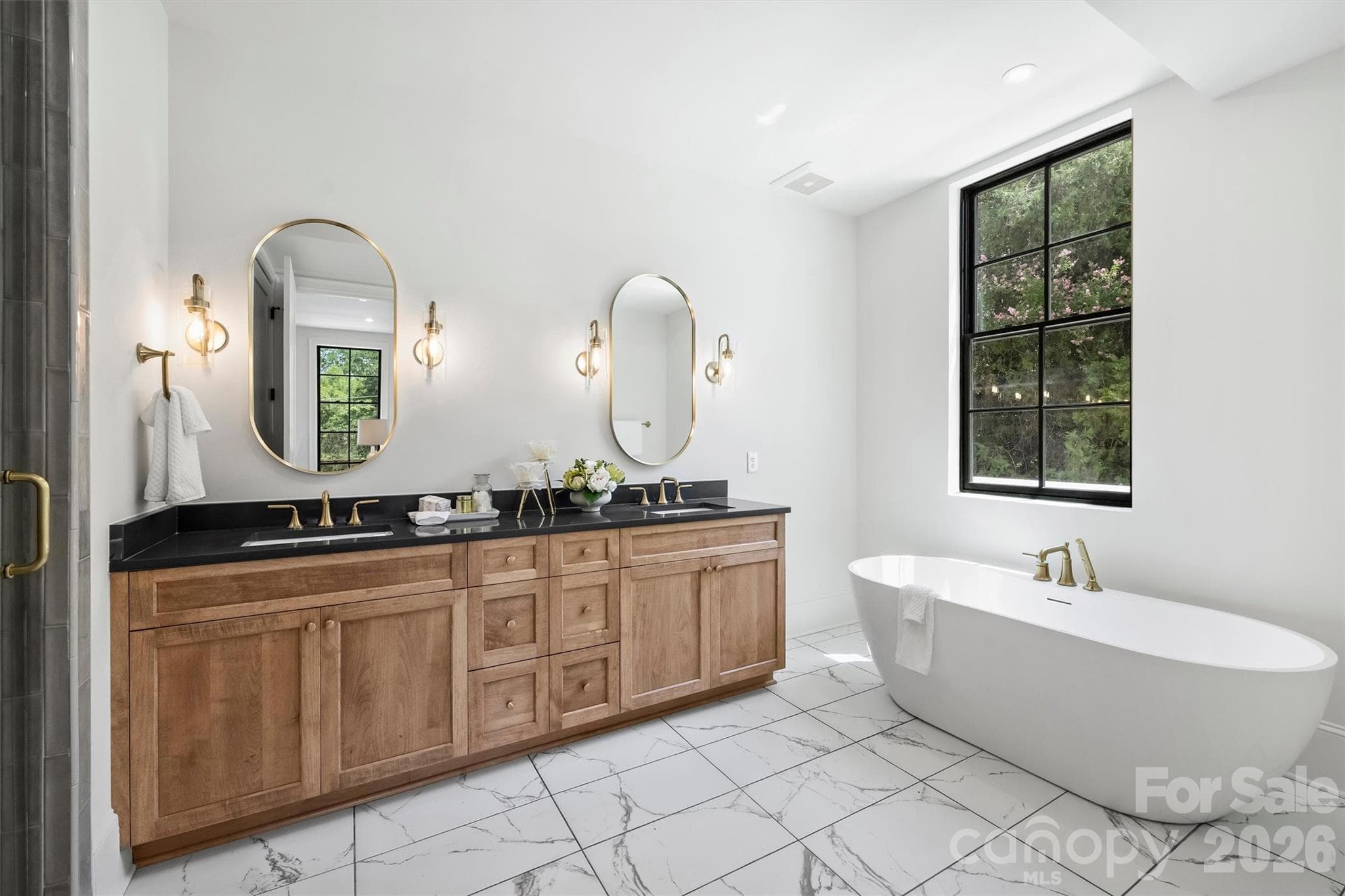 Condominium at 409 Queens Road, Charlotte, photo 20 of 47