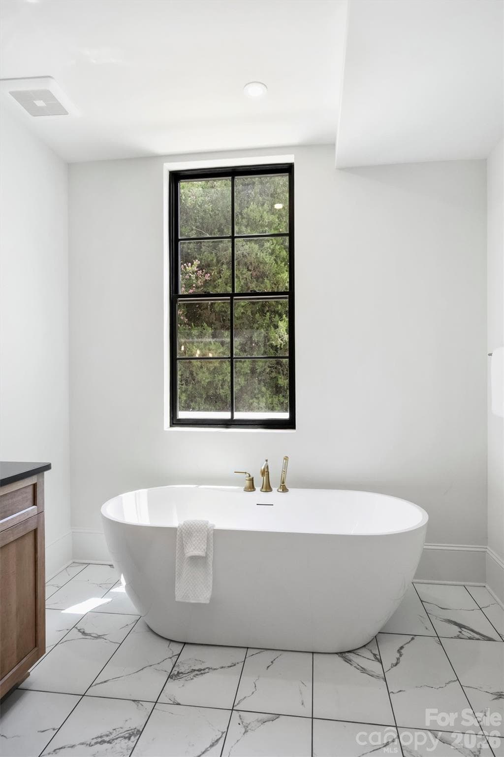 Condominium at 409 Queens Road, Charlotte, photo 26 of 47