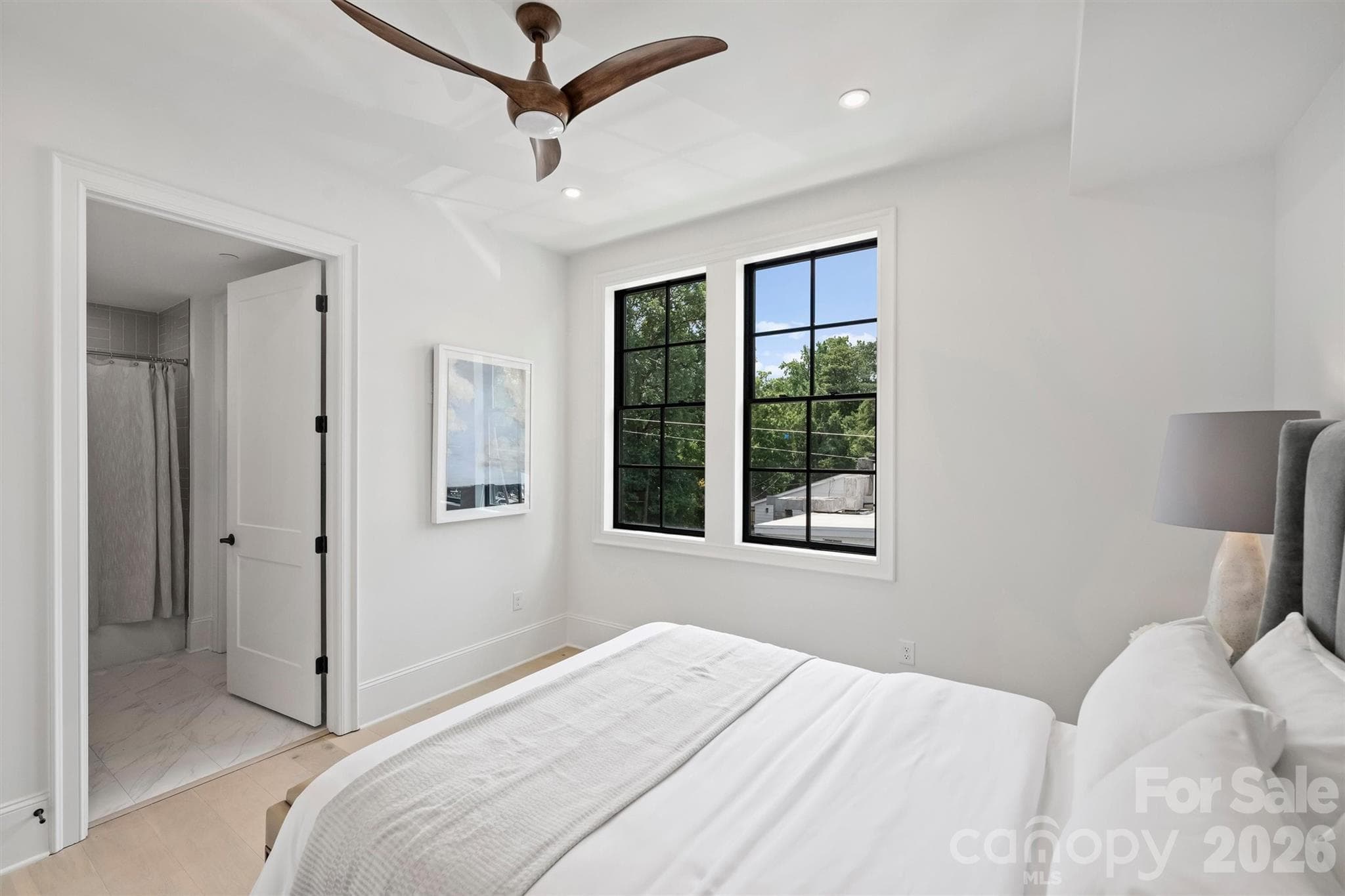 Condominium at 409 Queens Road, Charlotte, photo 32 of 47