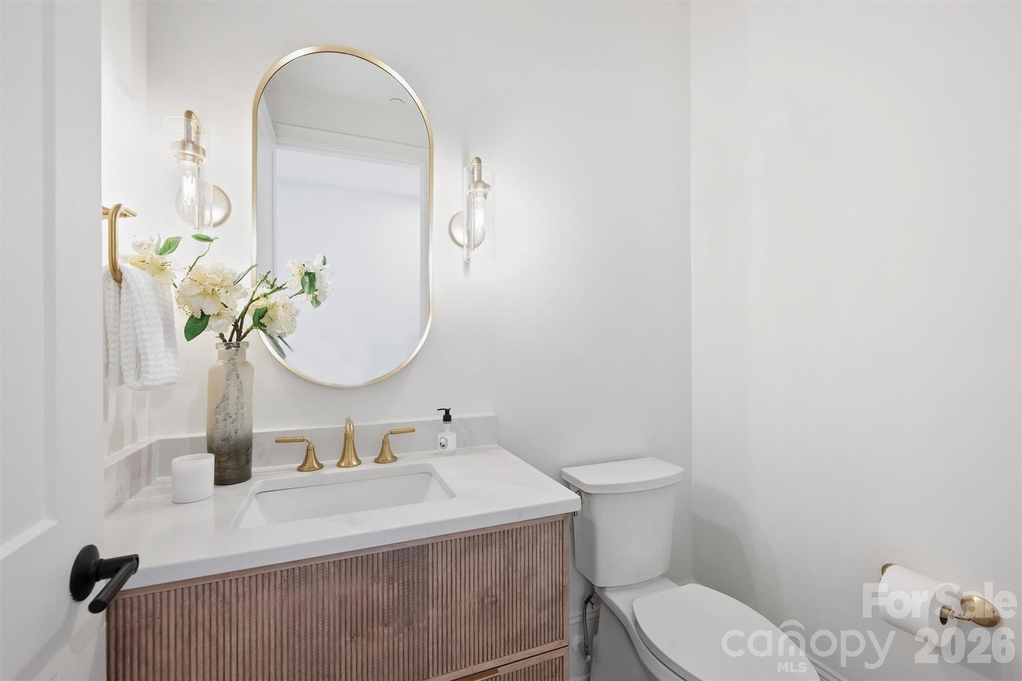 Condominium at 409 Queens Road, Charlotte, photo 34 of 47