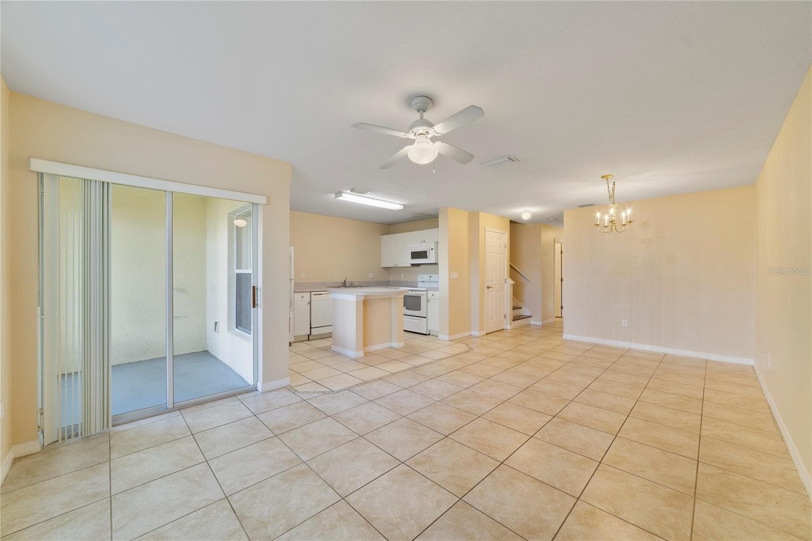 Condominium at 2764 CLUB CORTILE CIR, KISSIMMEE, photo 2 of 27
