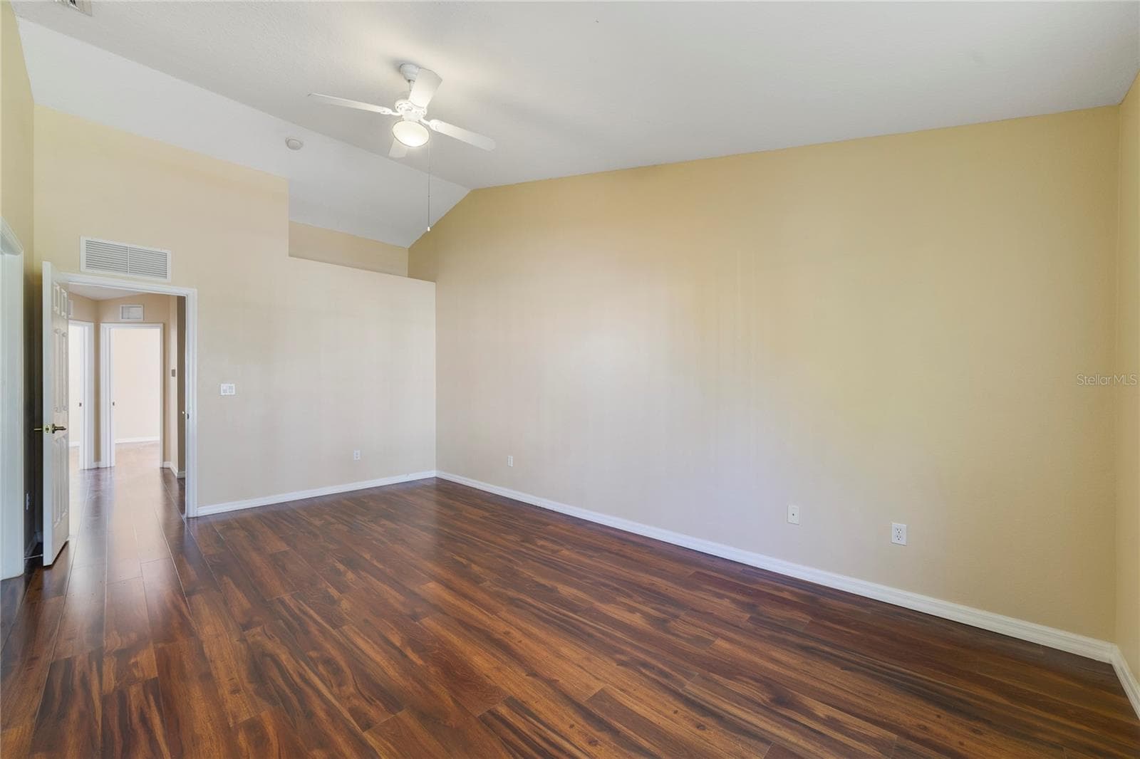 Condominium at 2764 CLUB CORTILE CIR, KISSIMMEE, photo 8 of 27