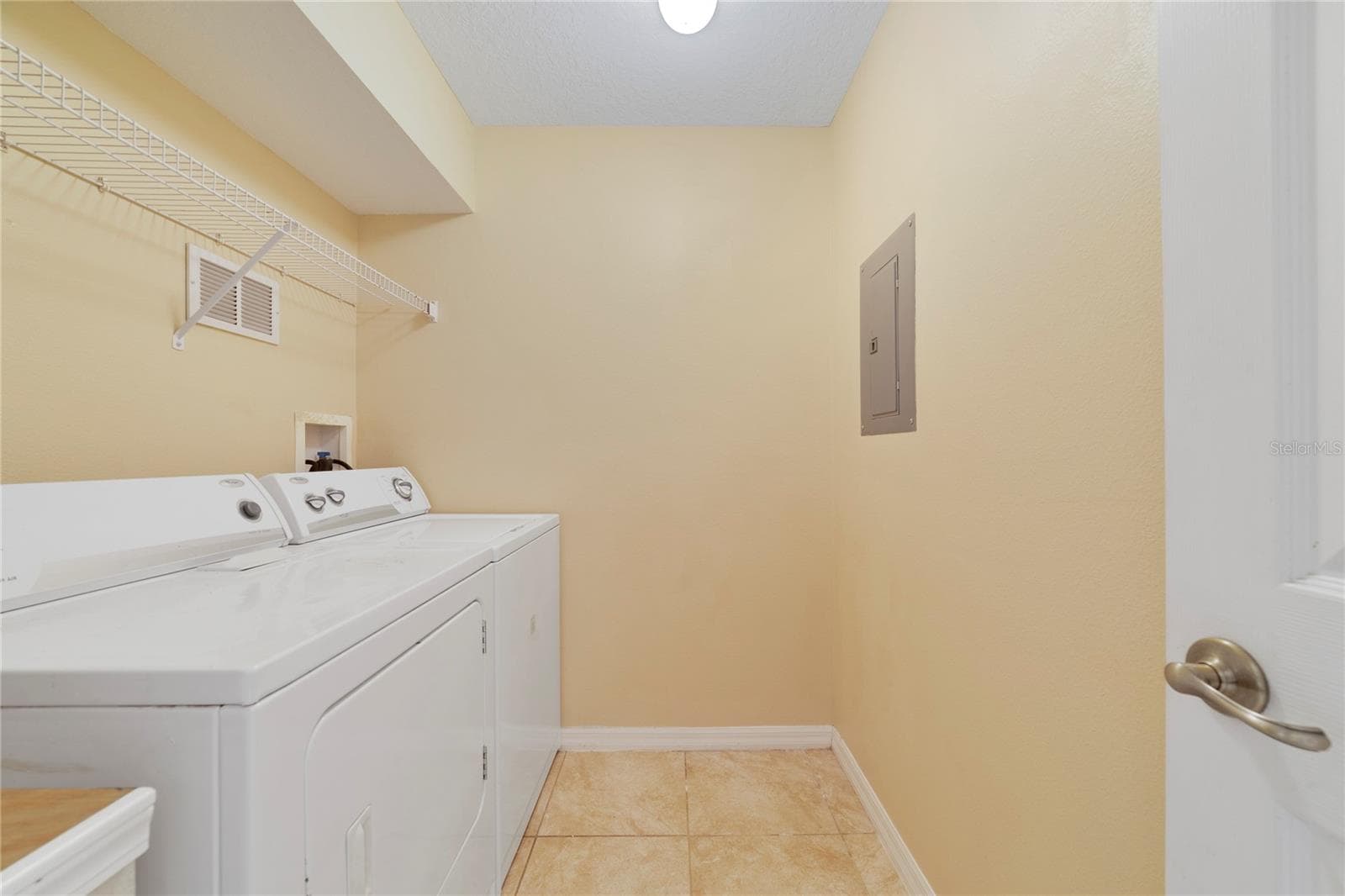 Condominium at 2764 CLUB CORTILE CIR, KISSIMMEE, photo 15 of 27