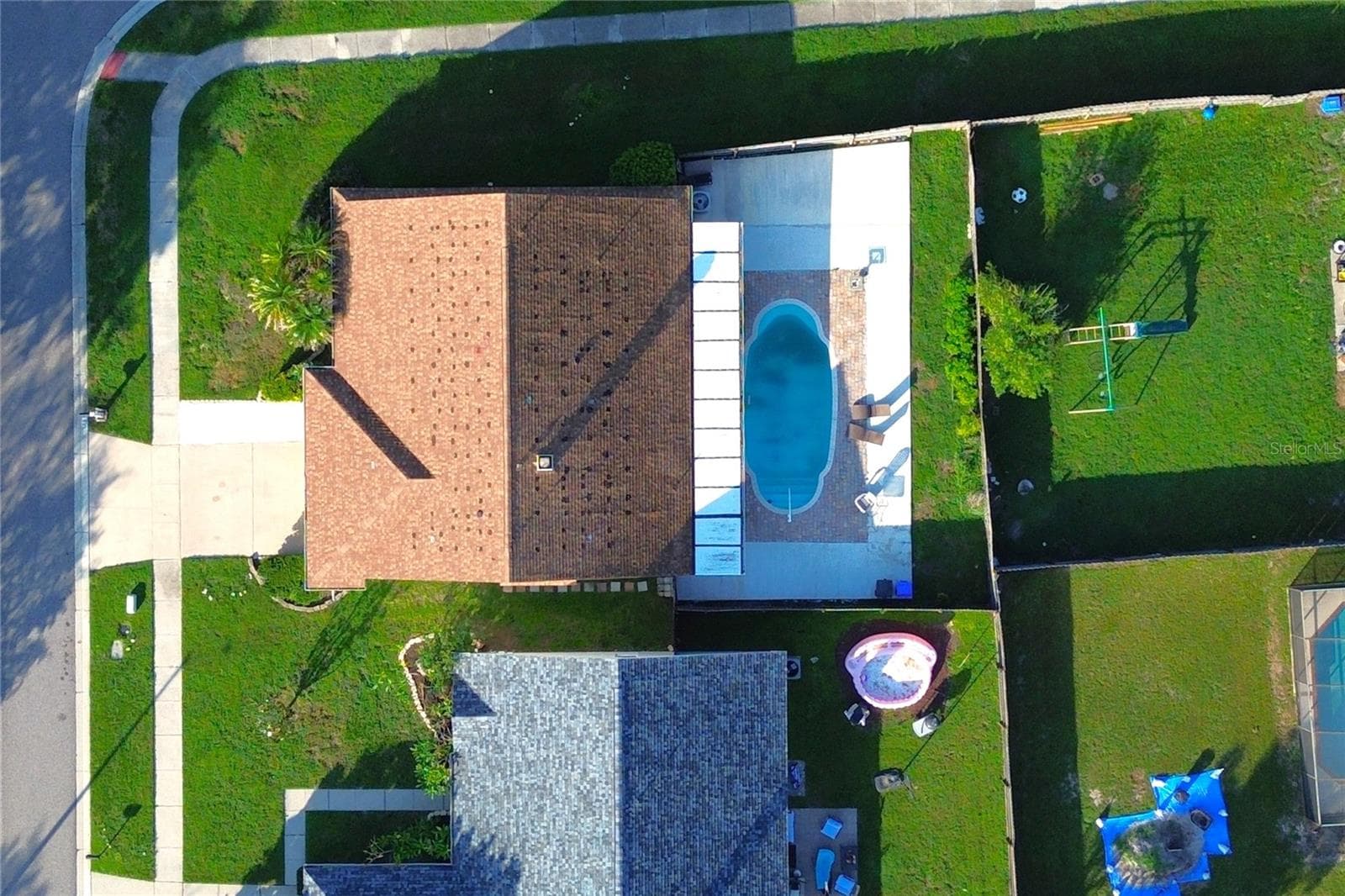 Single Family Residence at 1913 FIRETHORN CT, BRANDON, photo 35 of 58