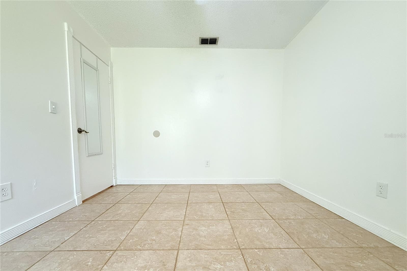 Single Family Residence at 1913 FIRETHORN CT, BRANDON, photo 42 of 58