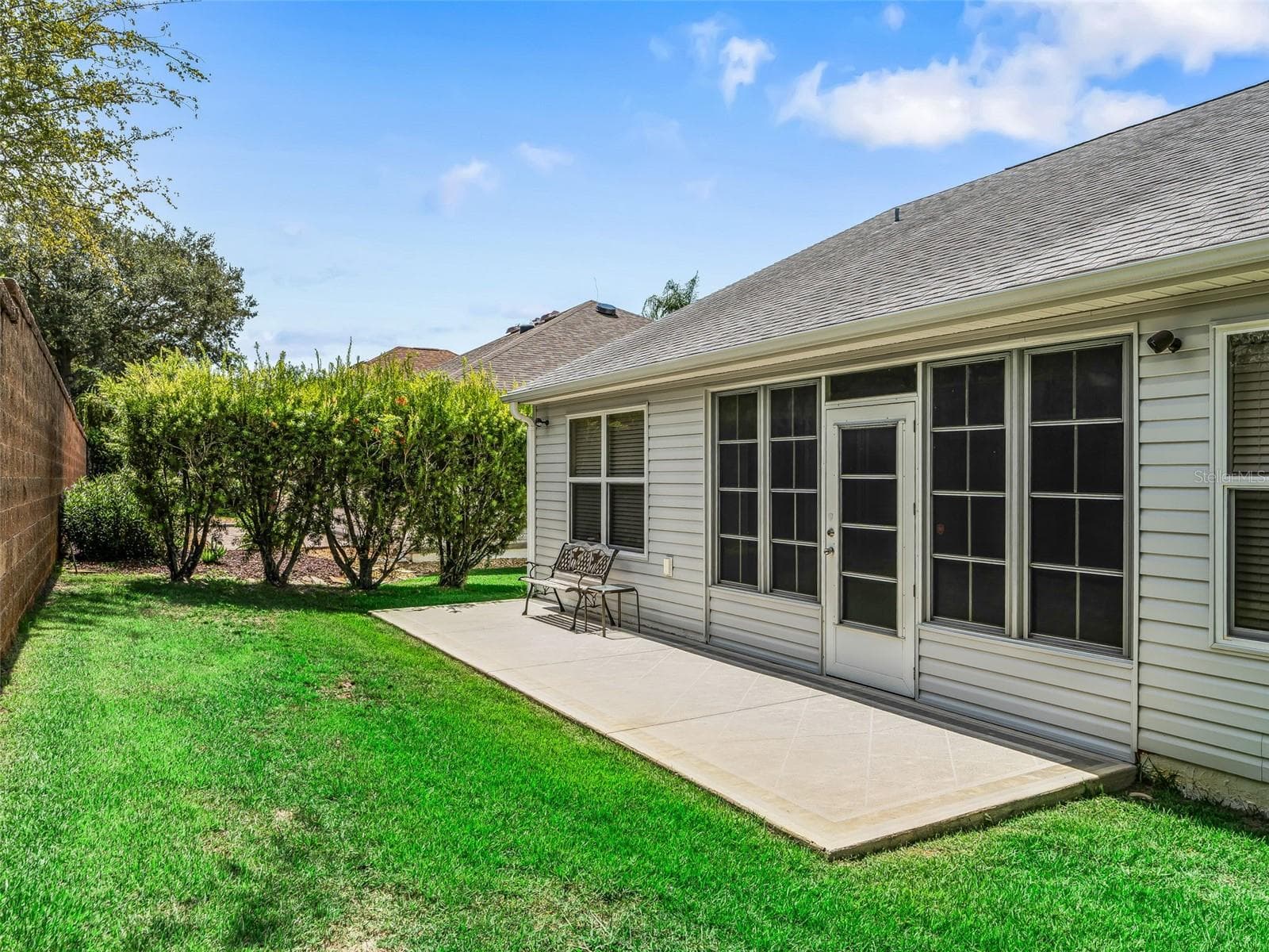 Private back yard with Patio - 764 BAISLEY TRL, THE VILLAGES