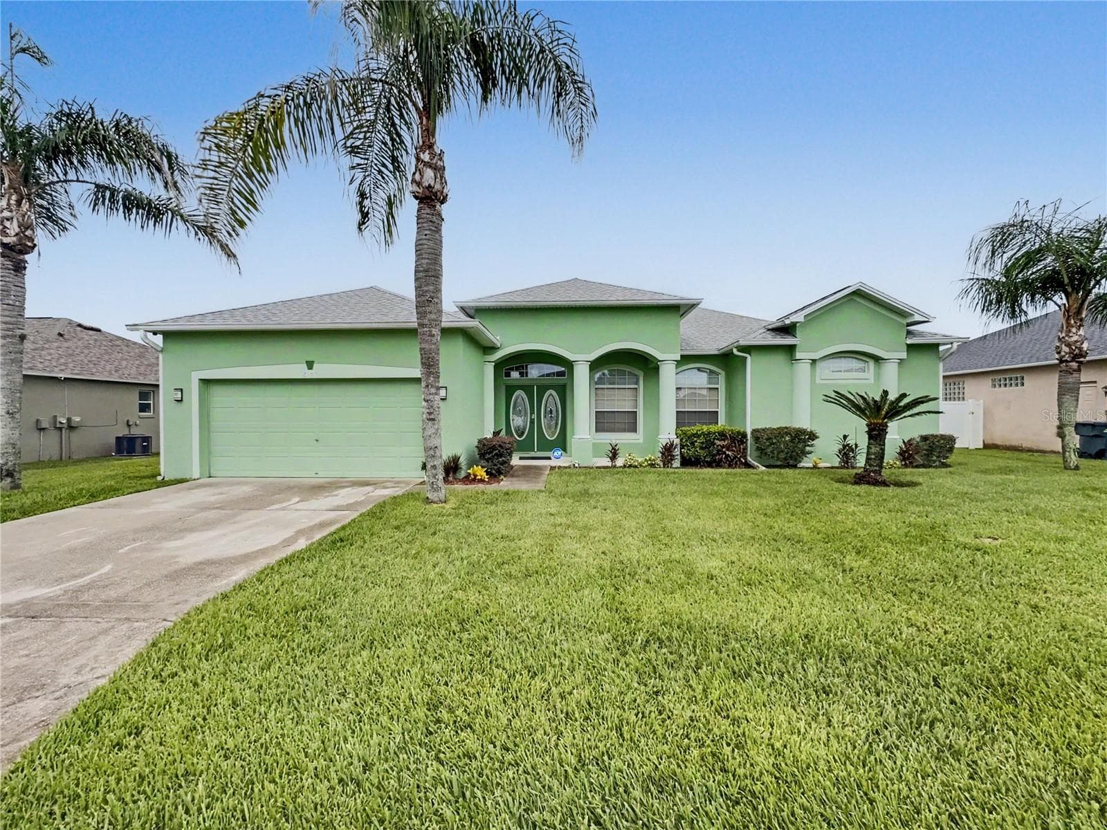8155 WOODVINE CIR