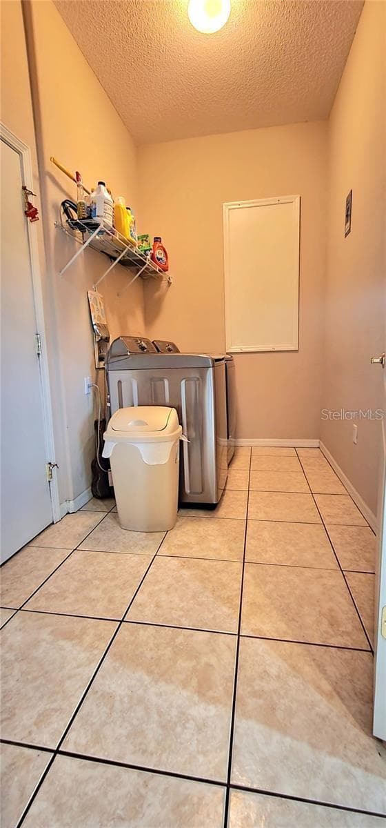 Single Family Residence at 8155 WOODVINE CIR, LAKELAND, photo 17 of 22