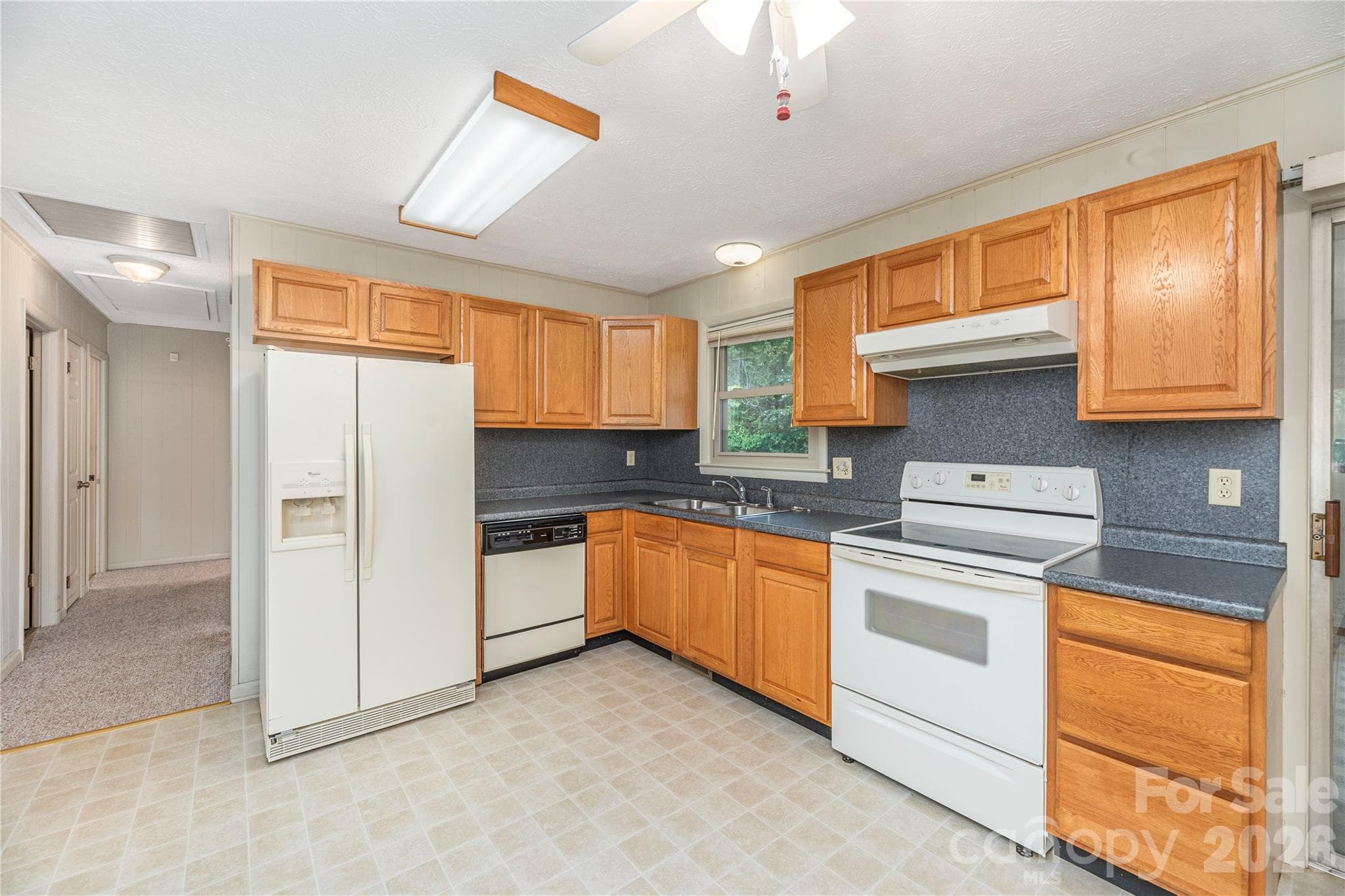 All Appliance convey - 69 Emerald Lane, Hendersonville