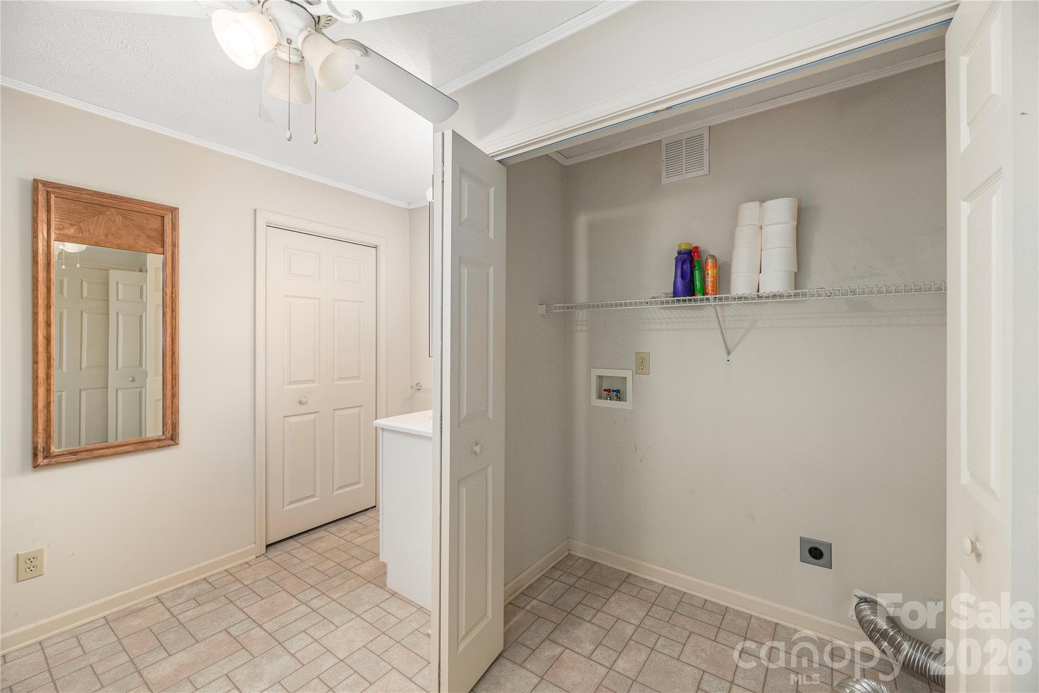 Washer/Dryer location in newer Bath area - 69 Emerald Lane, Hendersonville