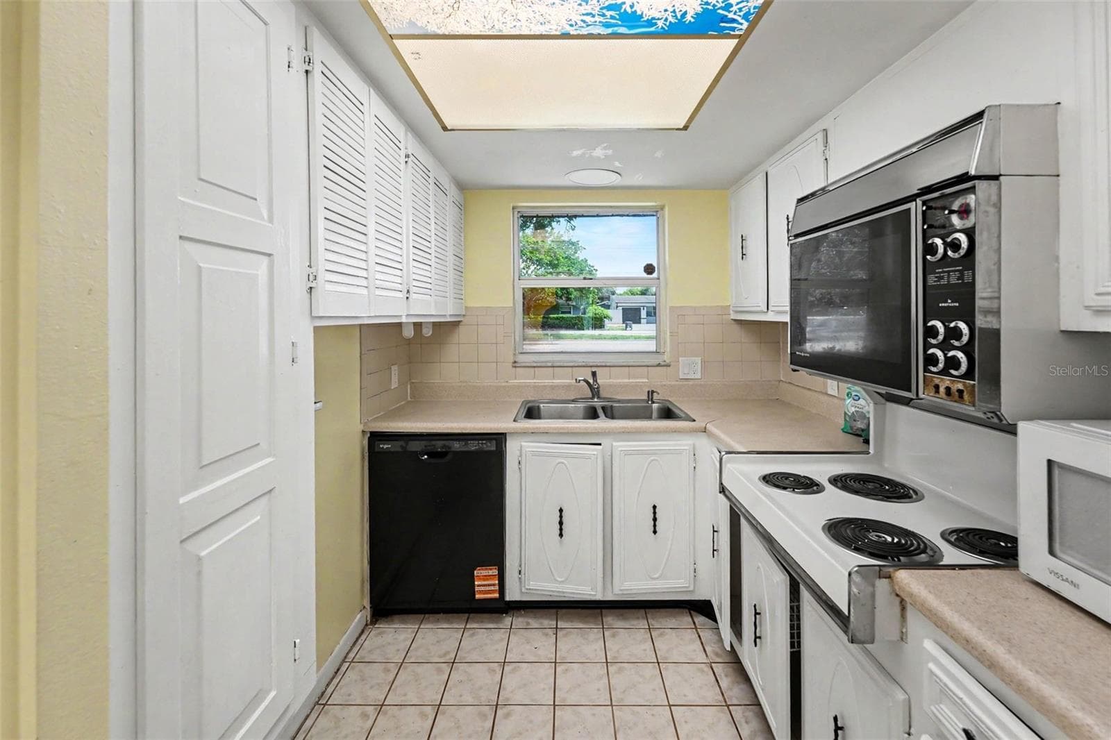 Villa at 5870 38TH AVE N #43, ST PETERSBURG, photo 2 of 14