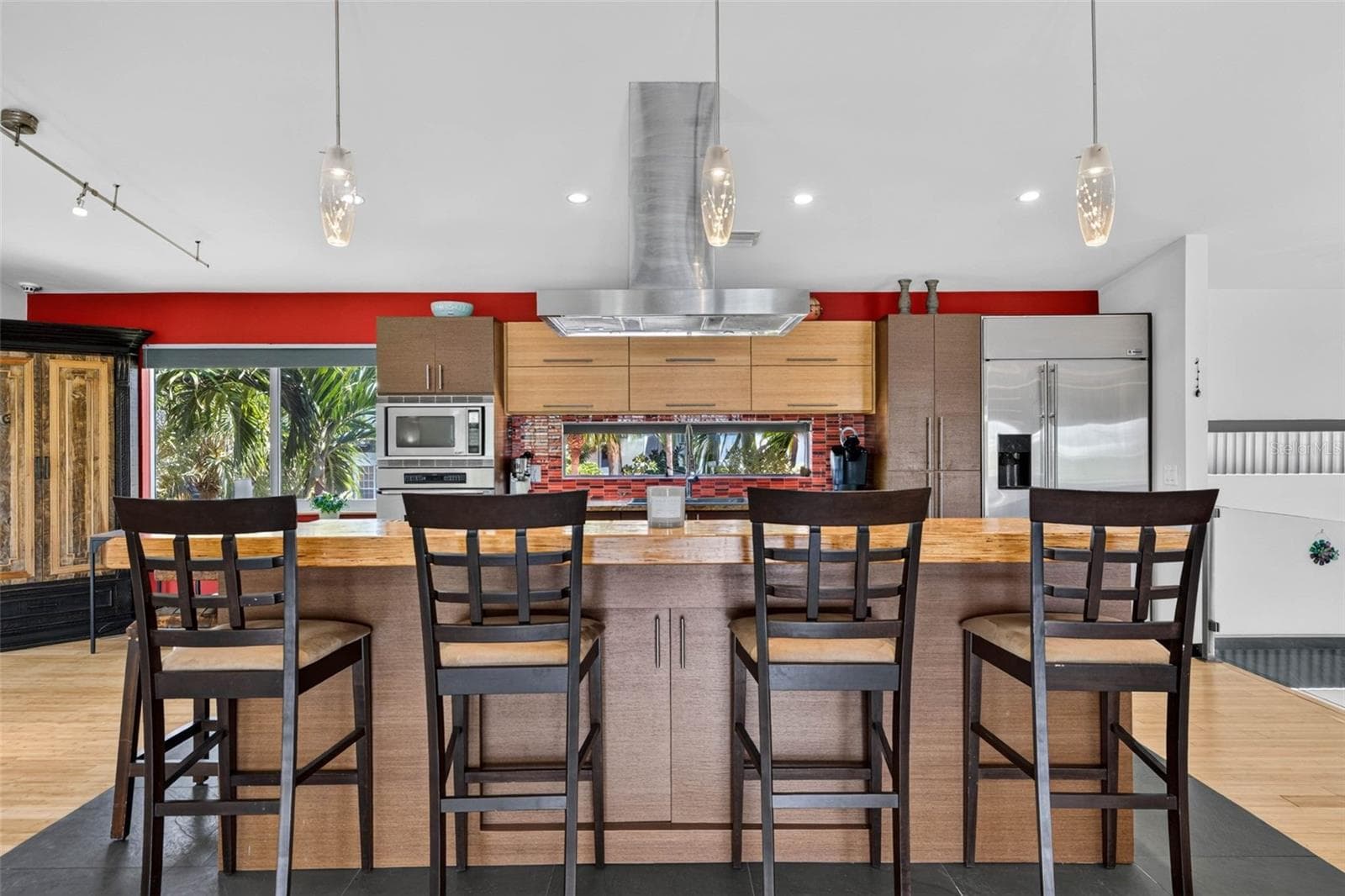 Open Kitchen with eating space. - 113 7TH ST E, ST PETERSBURG