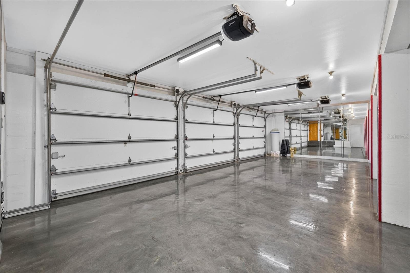 5 car garage. - 113 7TH ST E, ST PETERSBURG