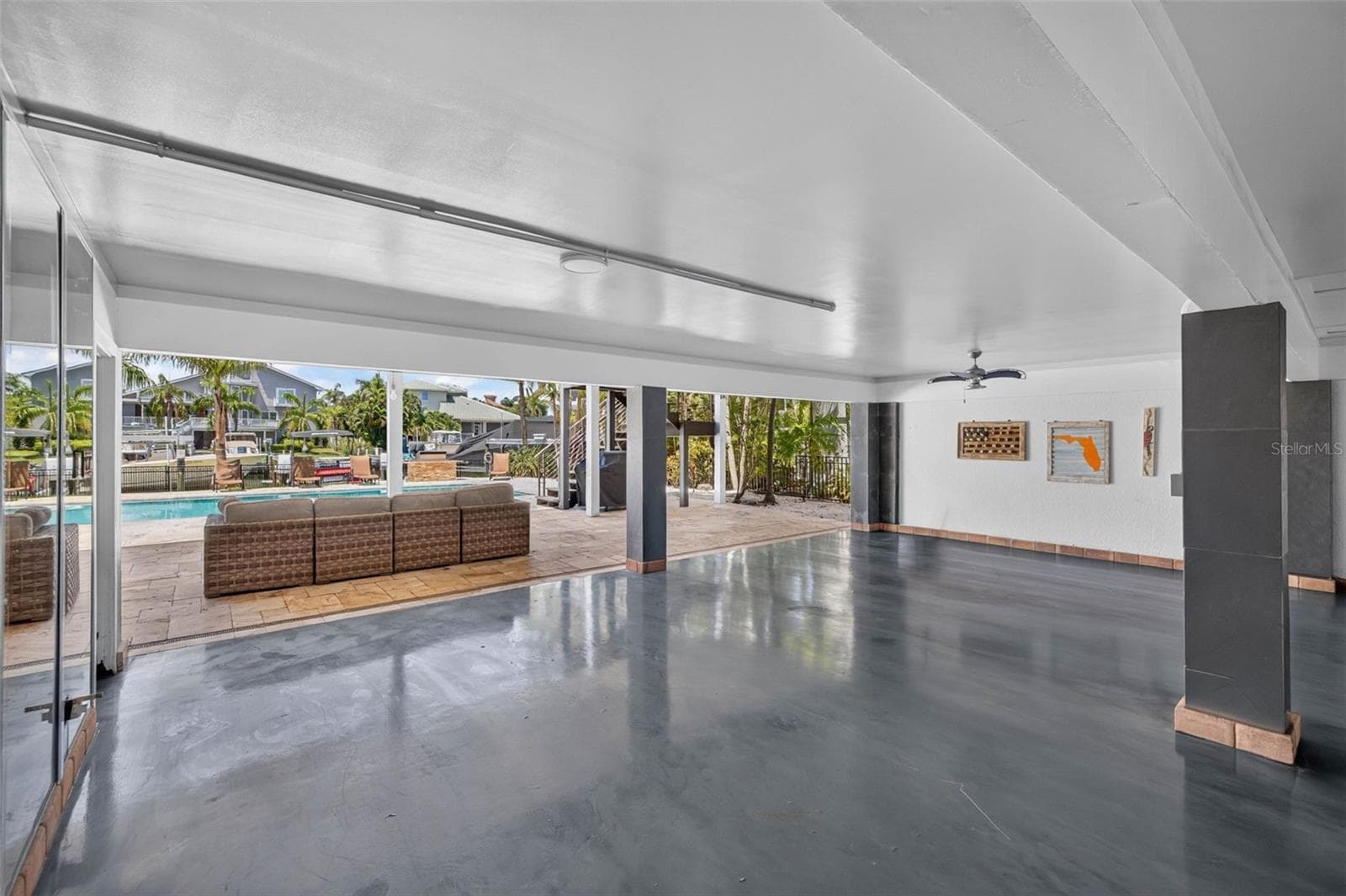 Open lanai outdoor covered space. - 113 7TH ST E, ST PETERSBURG