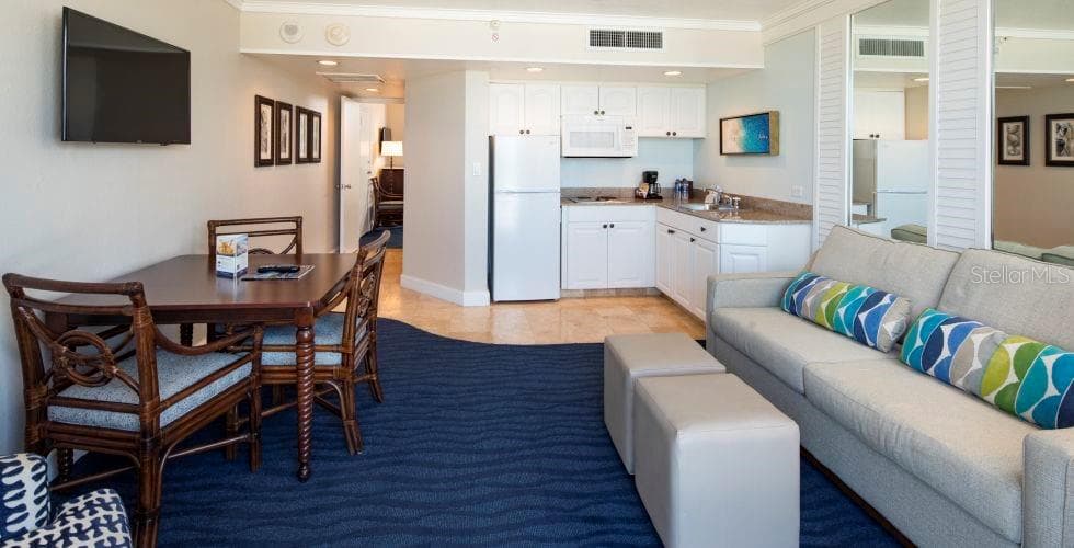 Condo - Hotel at 5500 GULF BLVD #7221, ST PETE BEACH, photo 7 of 63