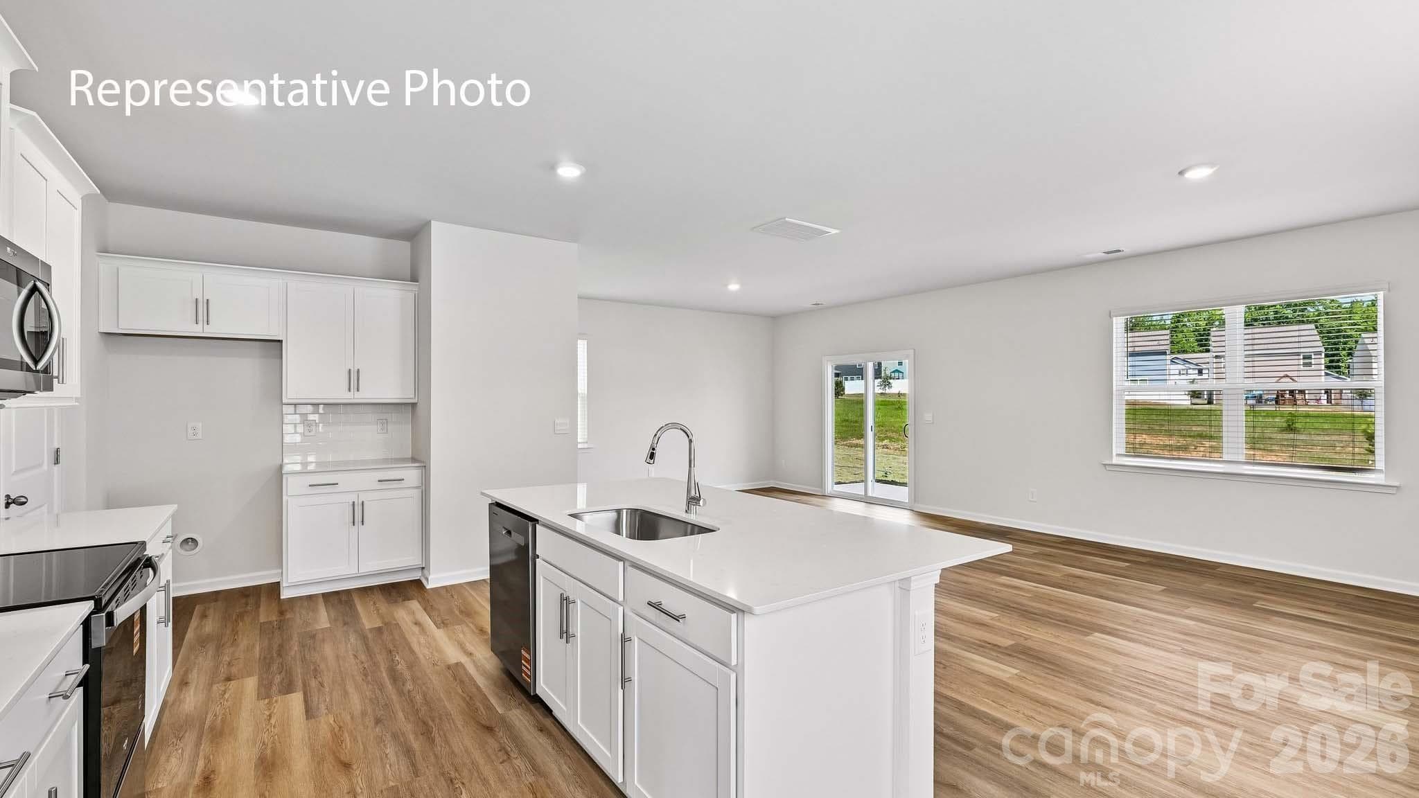 Single Family Residence at 1437 7th Street Drive NE, Hickory, photo 13 of 30
