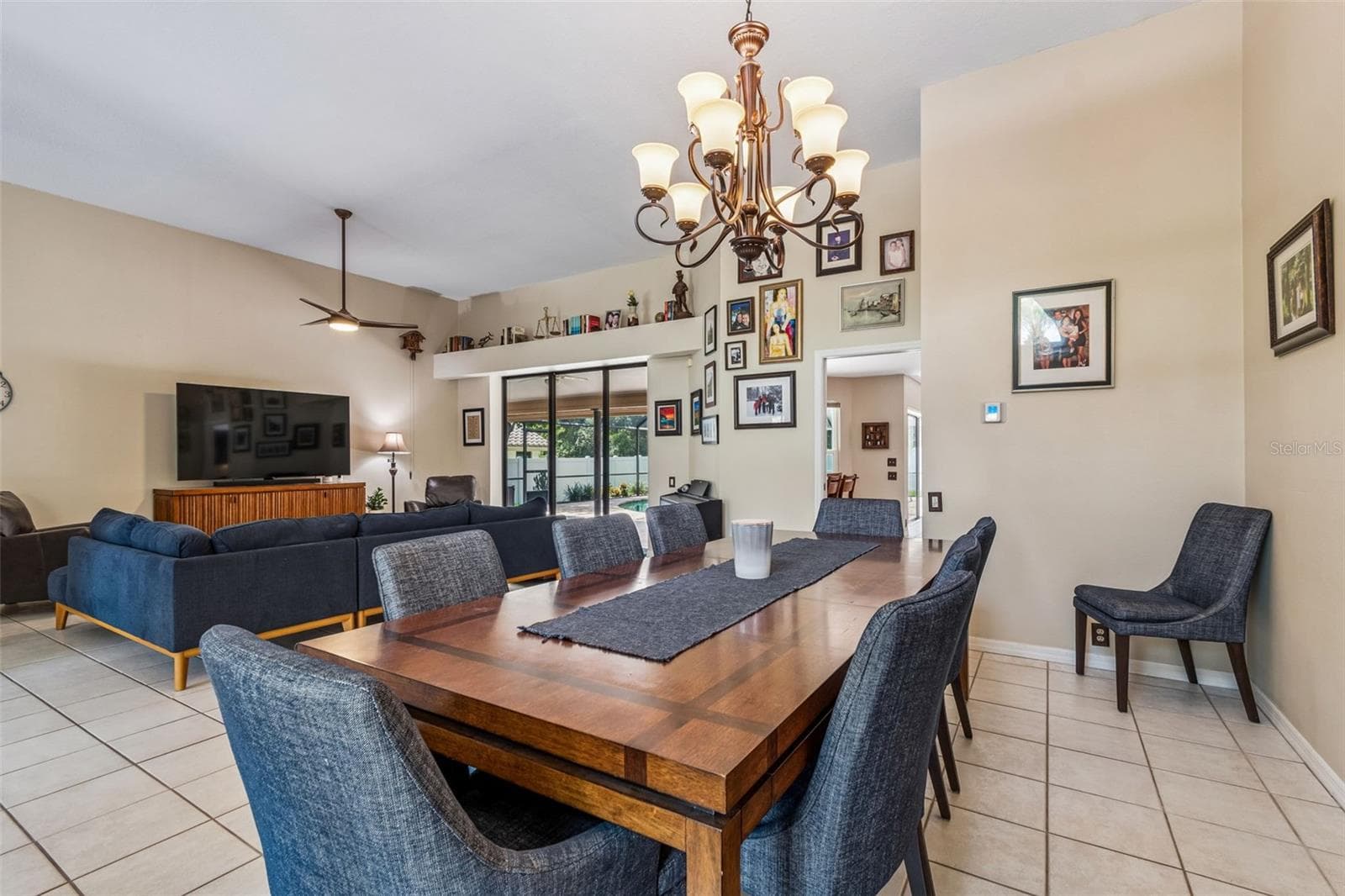 living/dining room - 2937 HILLCREEK CIR S, CLEARWATER