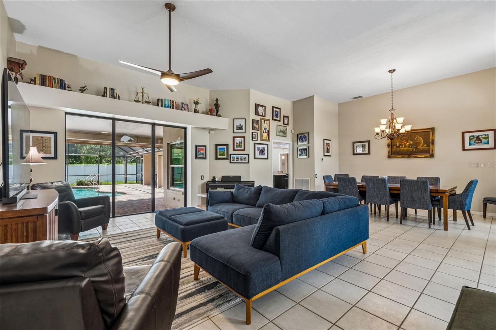 Single Family Residence at 2937 HILLCREEK CIR S, CLEARWATER, photo 8 of 57