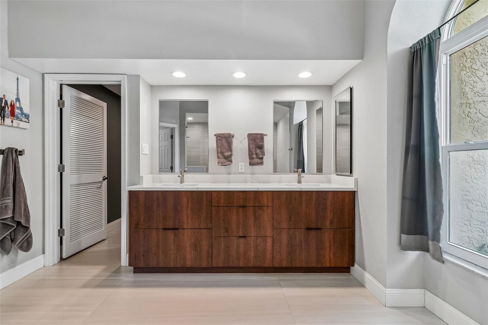 Single Family Residence at 2937 HILLCREEK CIR S, CLEARWATER, photo 12 of 57