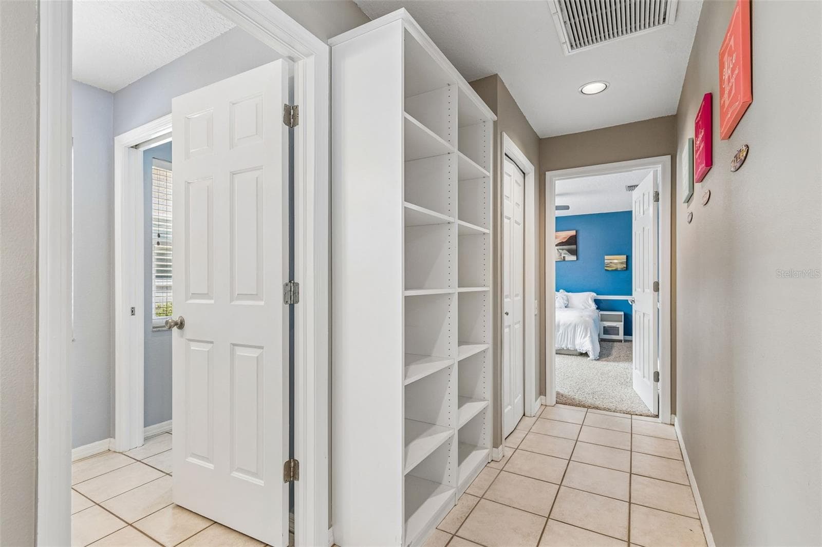Single Family Residence at 2937 HILLCREEK CIR S, CLEARWATER, photo 36 of 57