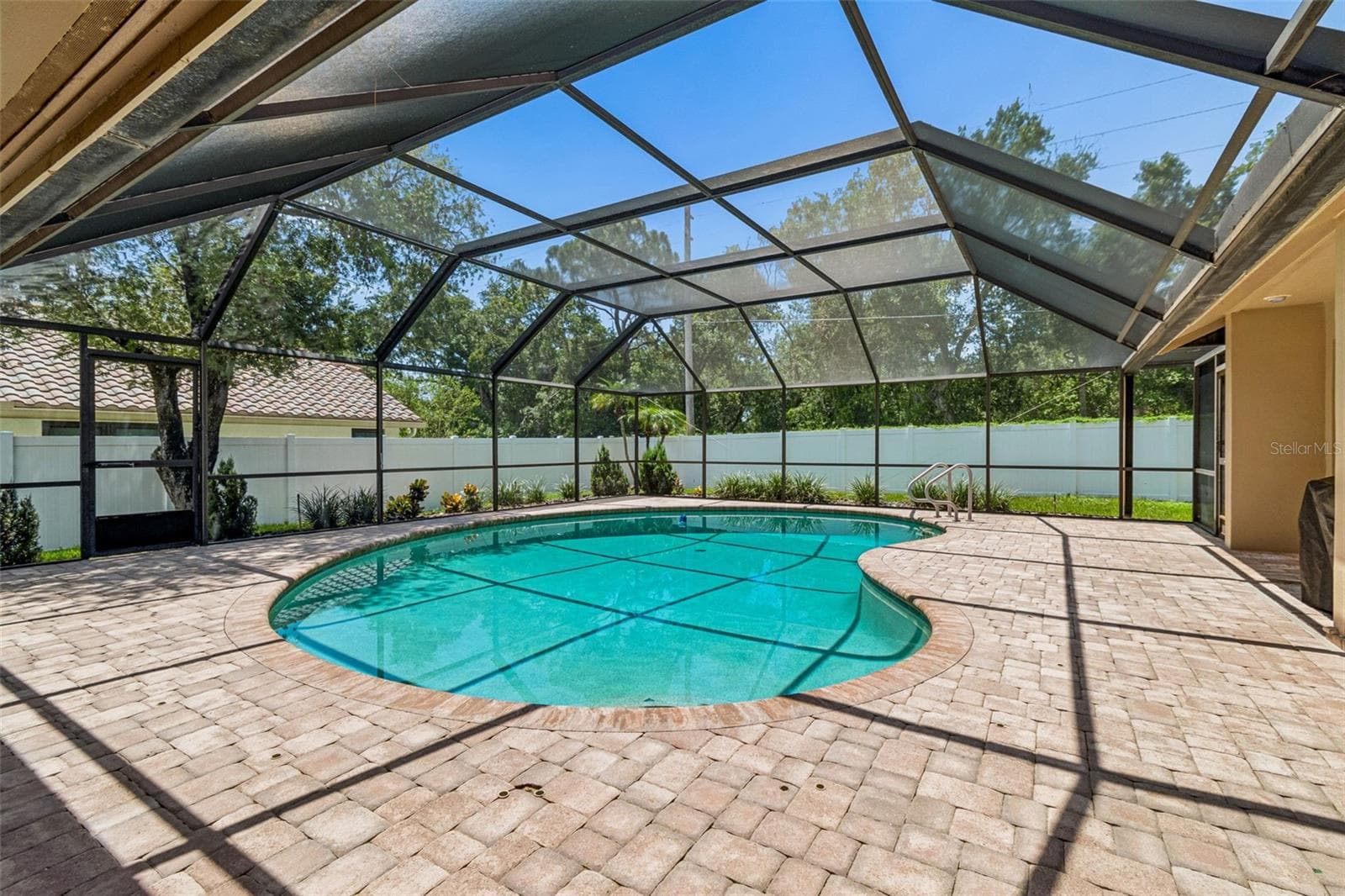 Single Family Residence at 2937 HILLCREEK CIR S, CLEARWATER, photo 2 of 57