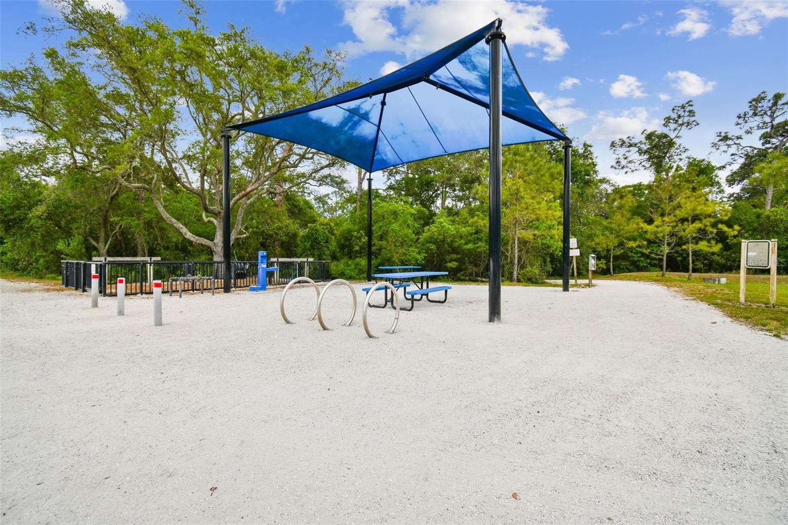 Single Family Residence at 2937 HILLCREEK CIR S, CLEARWATER, photo 52 of 57