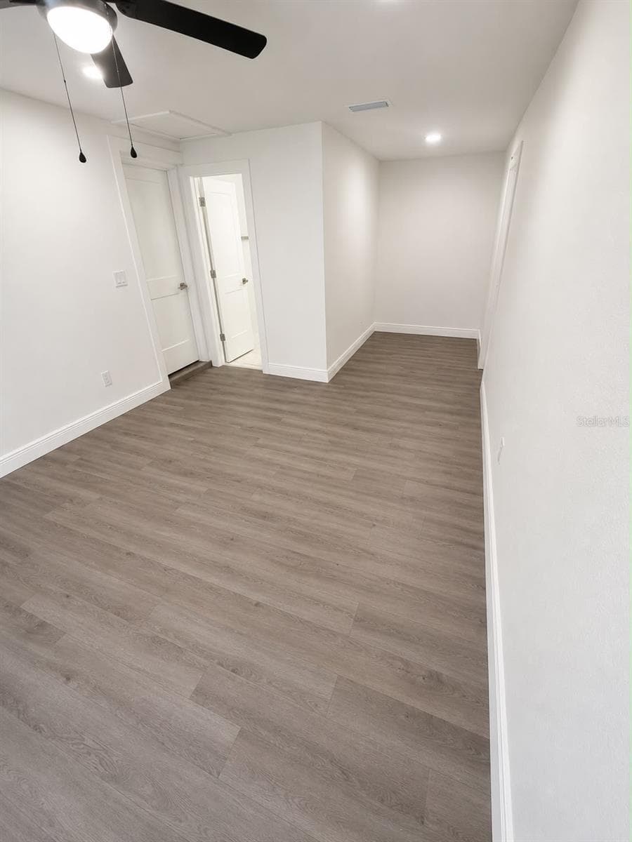 Single Family Residence at 4116 OAKFIELD AVE, HOLIDAY, photo 11 of 20