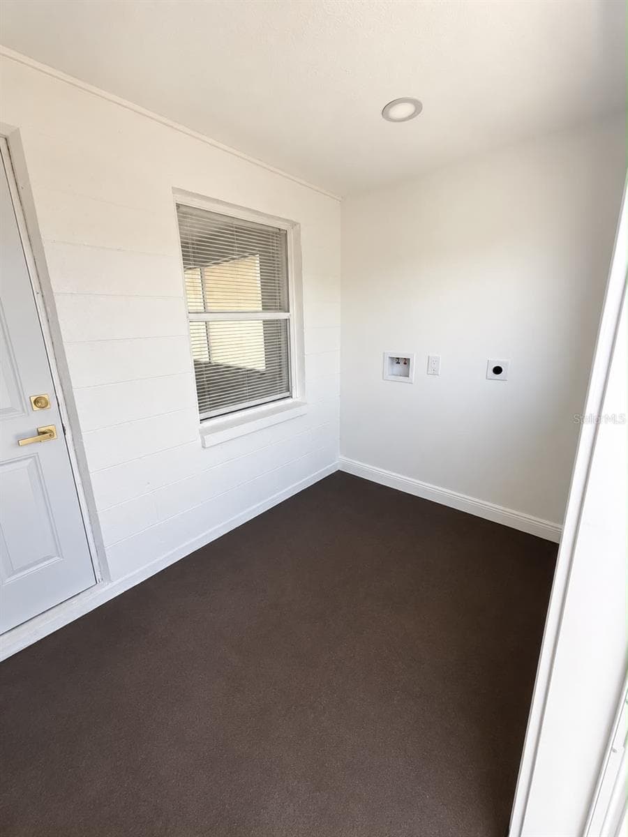 Single Family Residence at 4116 OAKFIELD AVE, HOLIDAY, photo 15 of 20