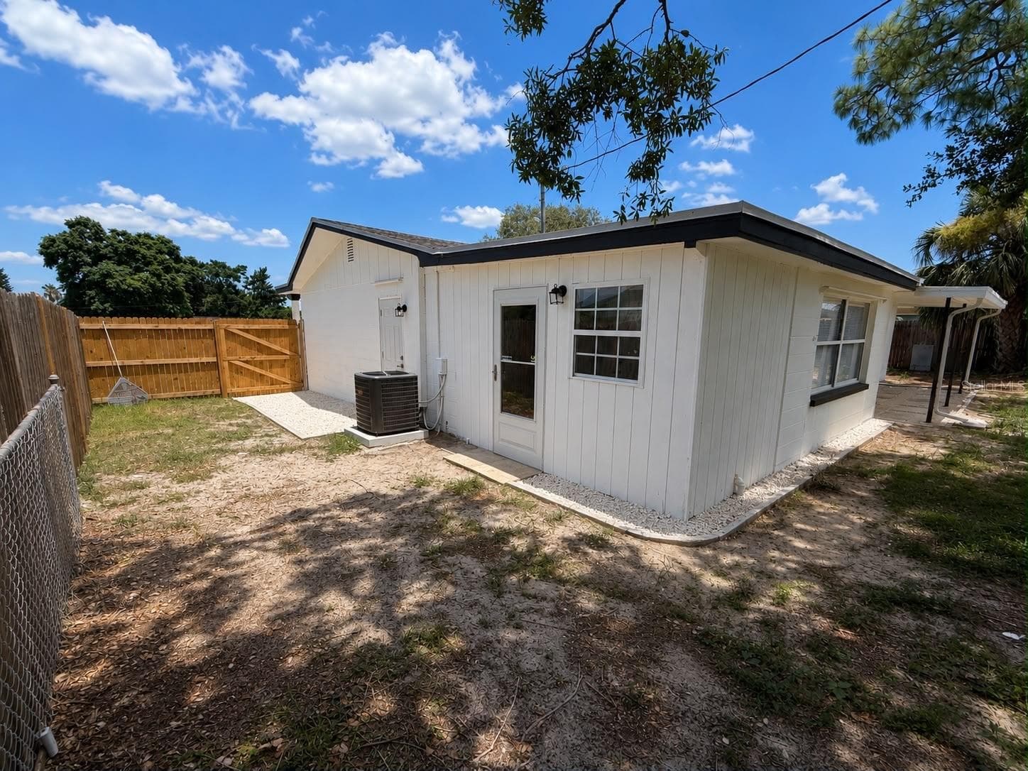 Single Family Residence at 4116 OAKFIELD AVE, HOLIDAY, photo 16 of 20