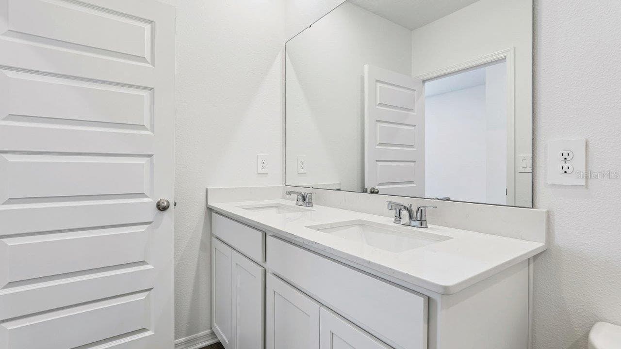 Single Family Residence at 6064 NAVONA WAY, WINTER HAVEN, photo 31 of 36