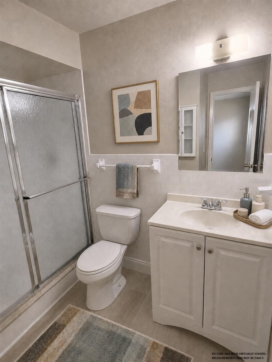 Primary Bathroom staged - 4518 GASPARILLA AVE, ORLANDO