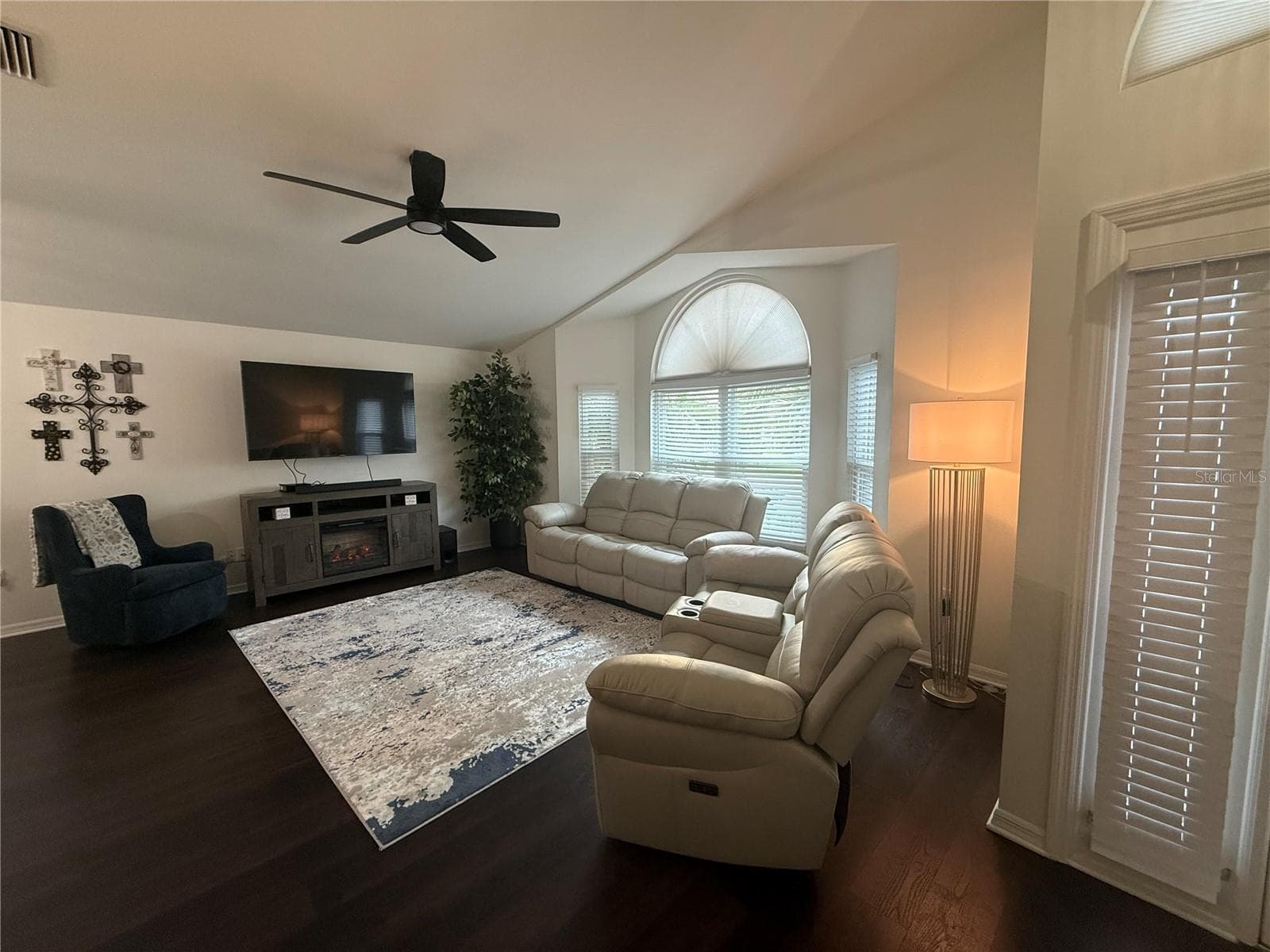 Single Family Residence at 6060 CONDOR DR, LAKELAND, photo 4 of 24
